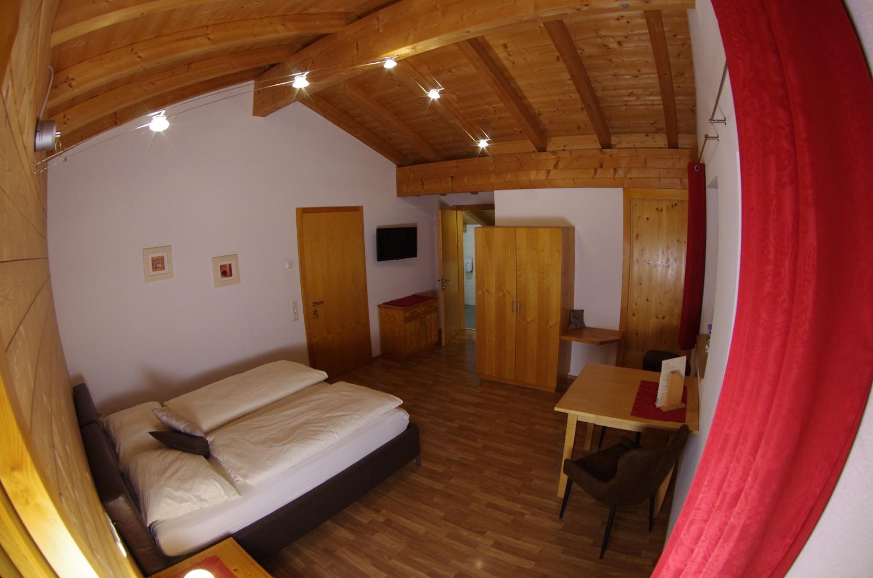 One-Bedroom Apartment (4 Adults) photo 1