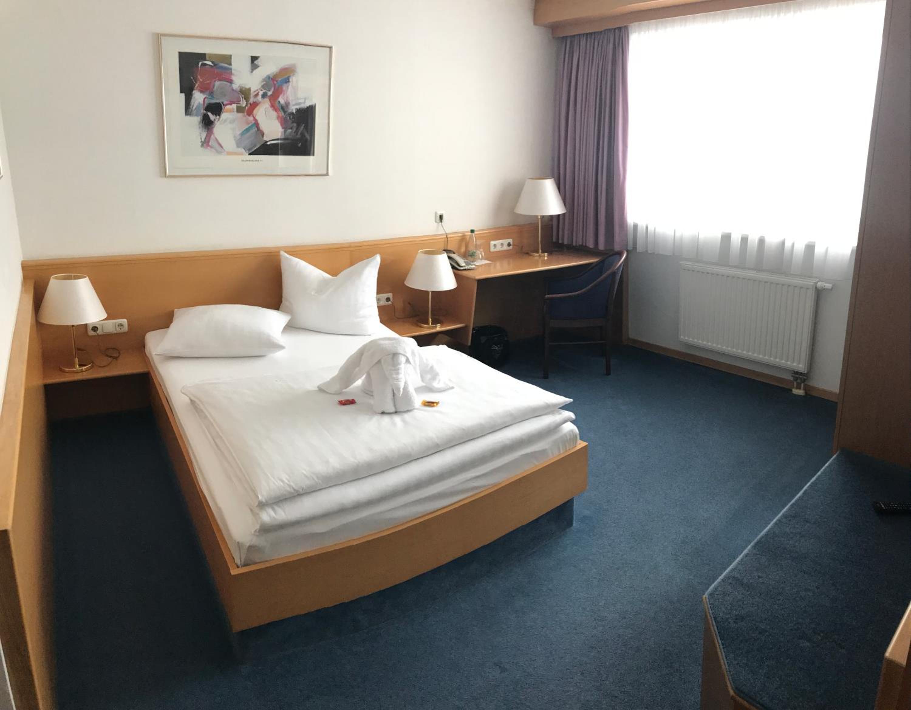 Single Room photo 3