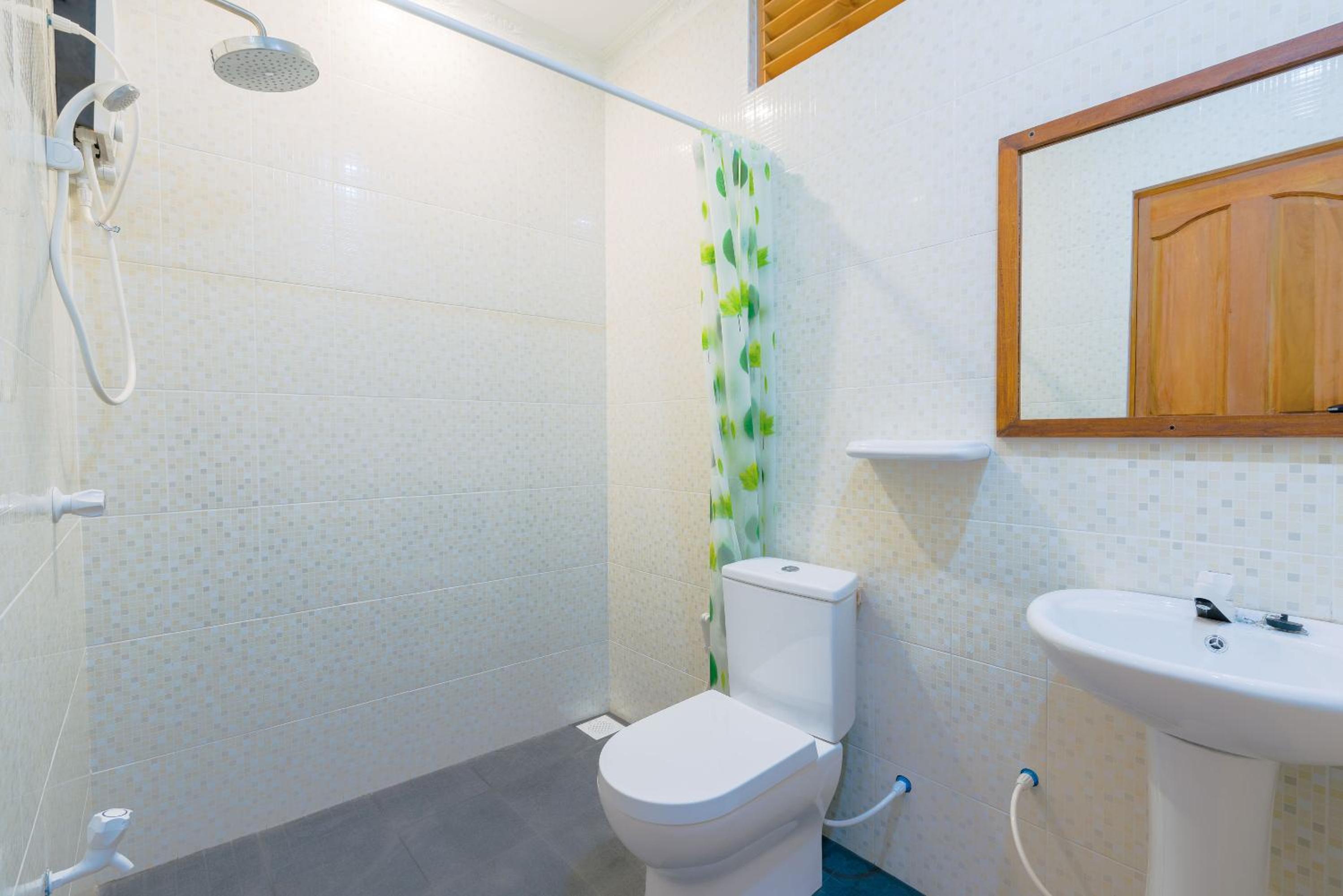 Deluxe Double Room with Balcony photo 2