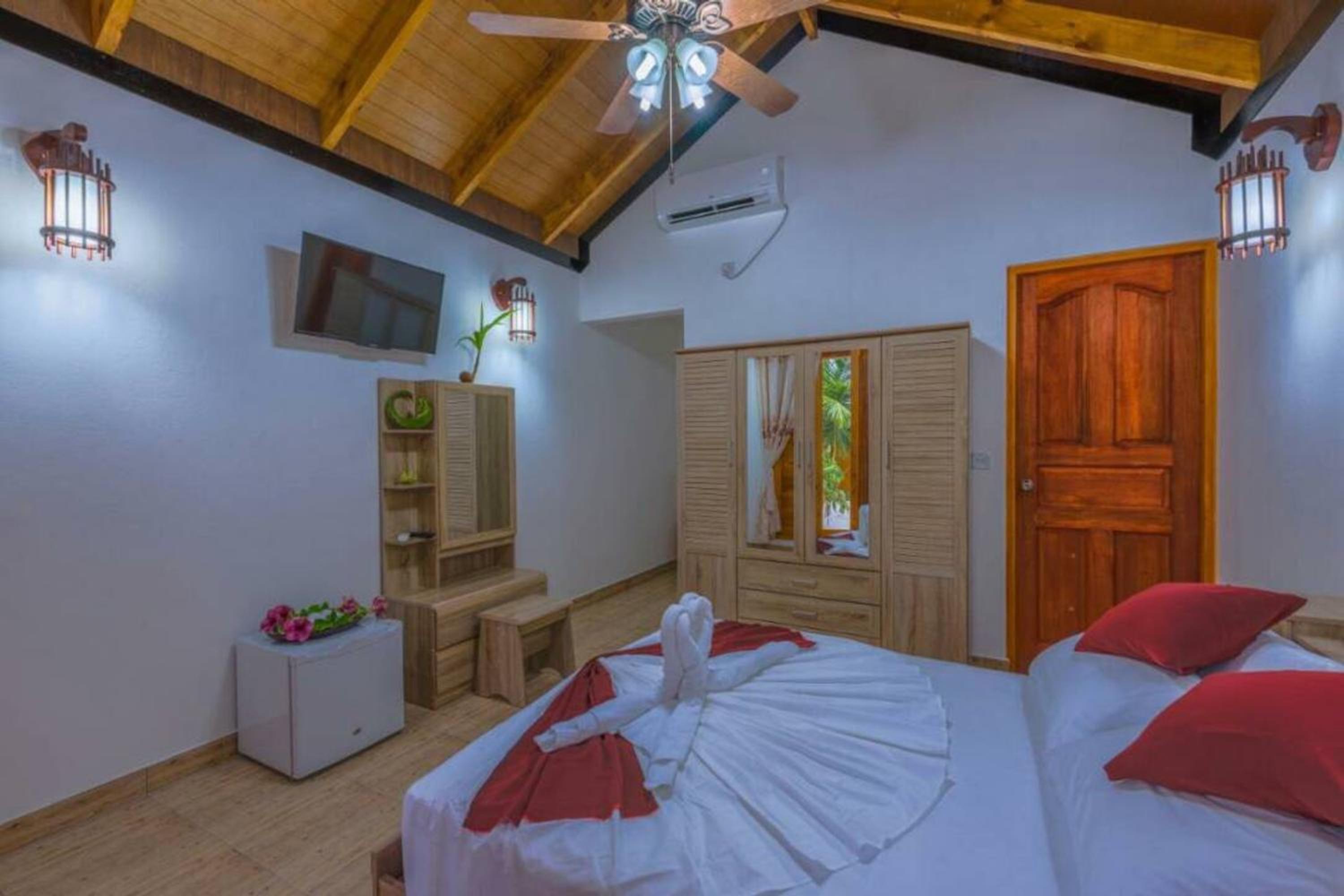 Double Room with Garden View photo 2