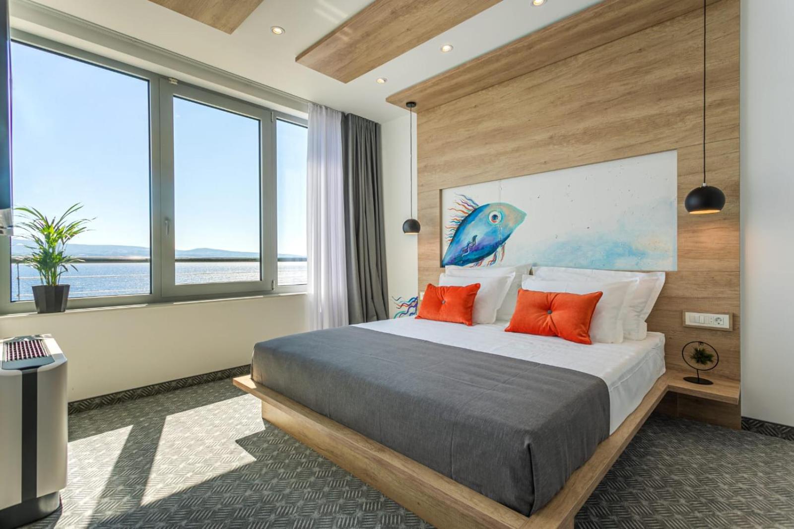 Deluxe Suite with balcony and sea view