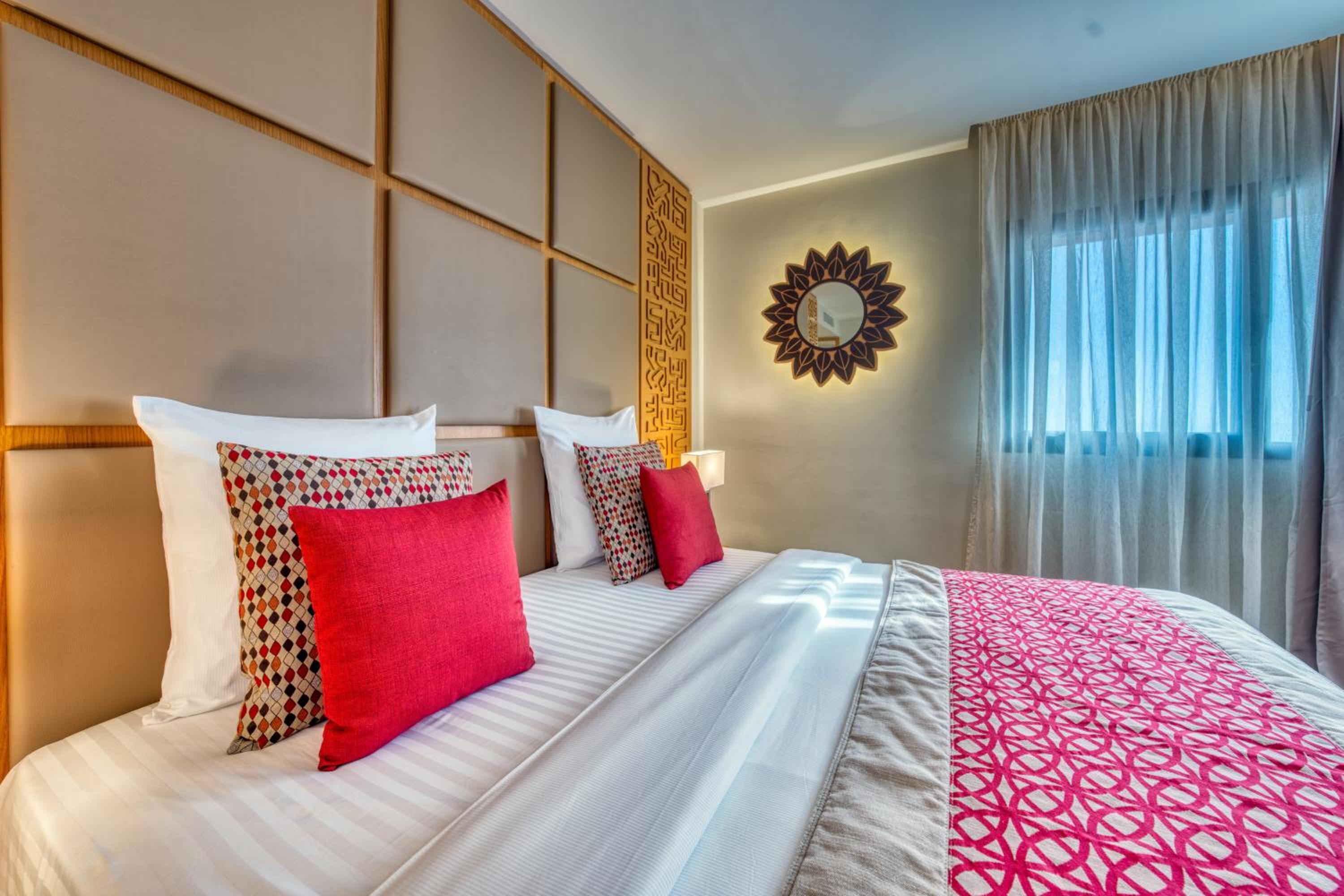 Deluxe Double Room with Balcony and Sea View photo 3