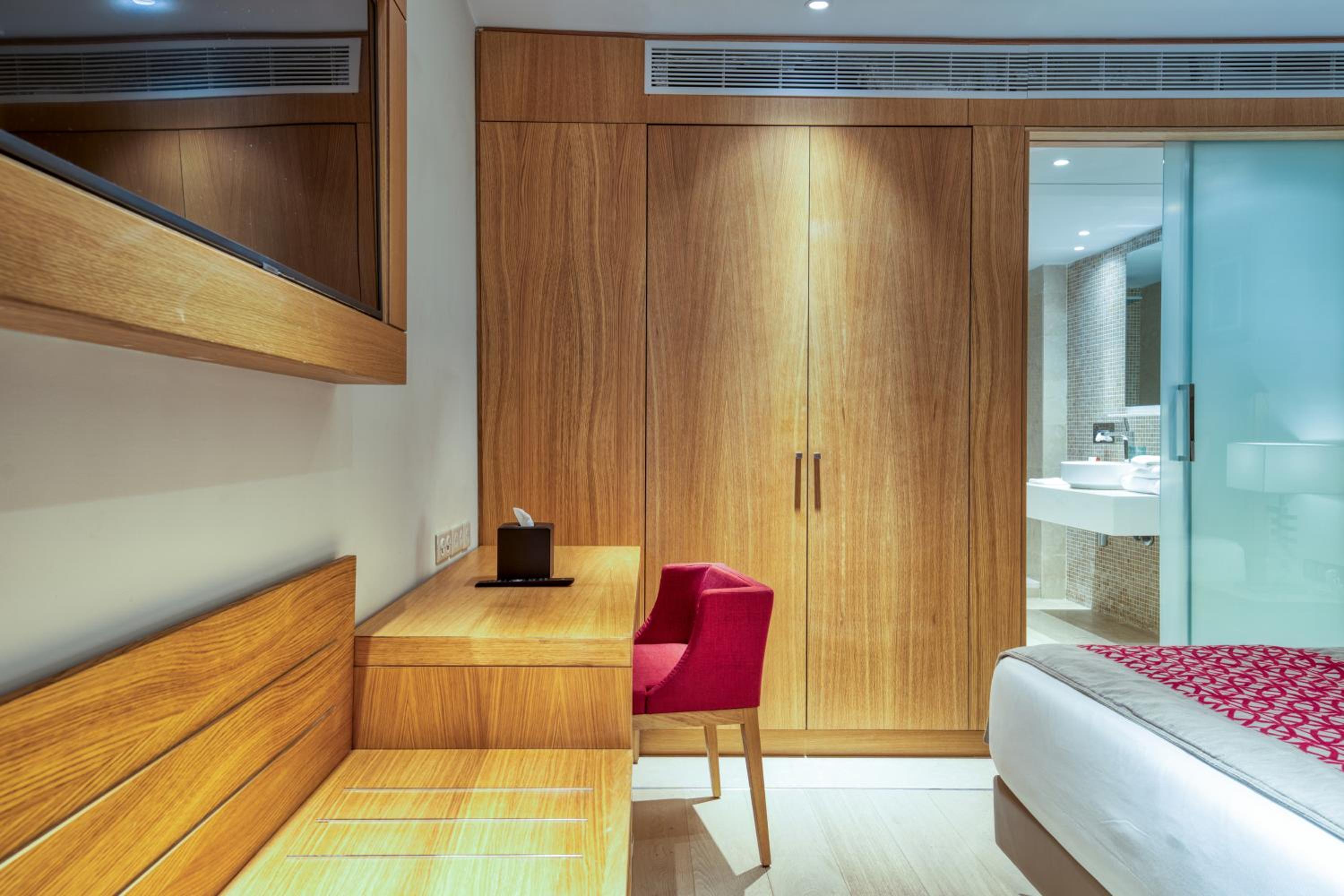 Junior Suite with Terrace photo 2