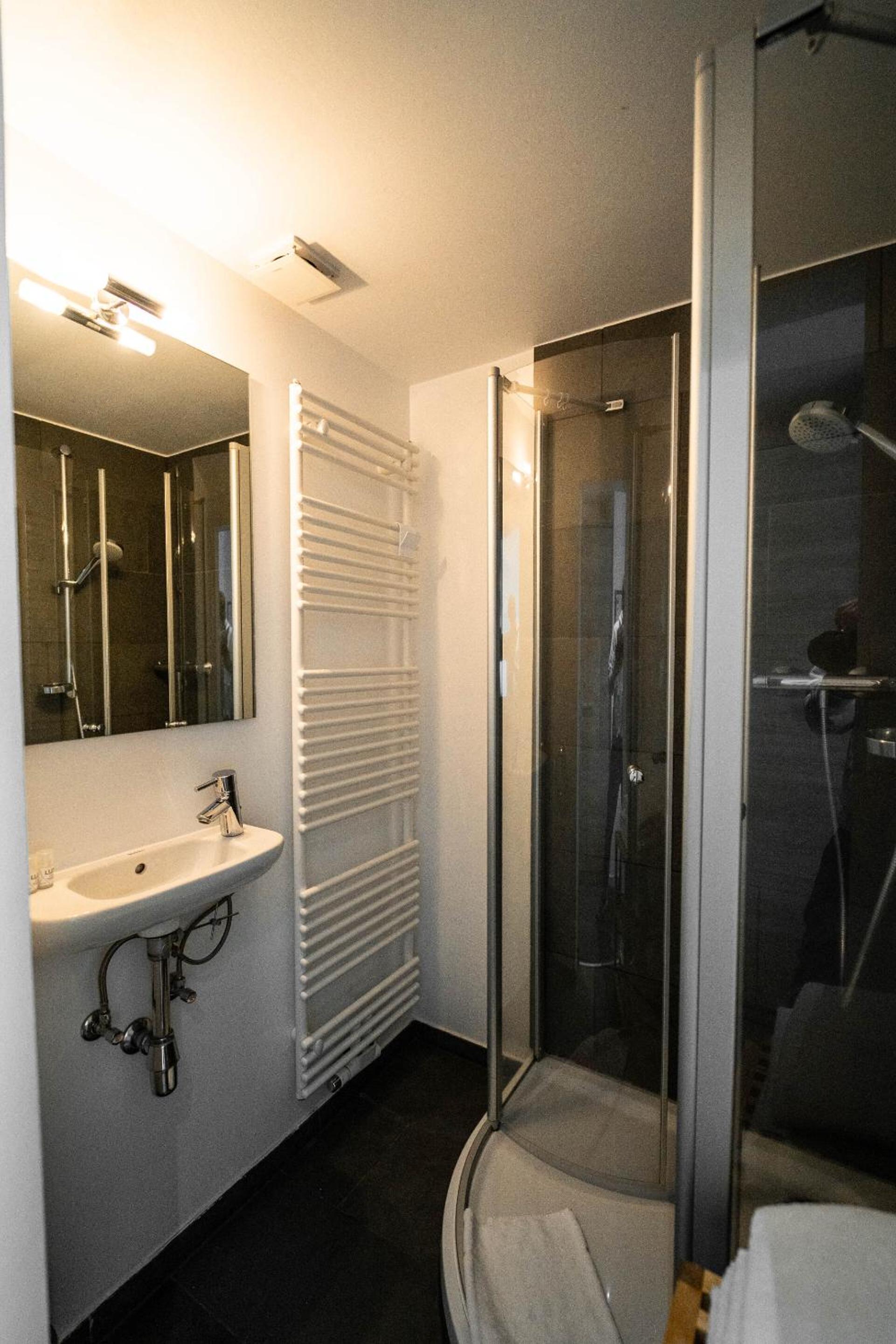 Superior Quadruple Room - Photo 2