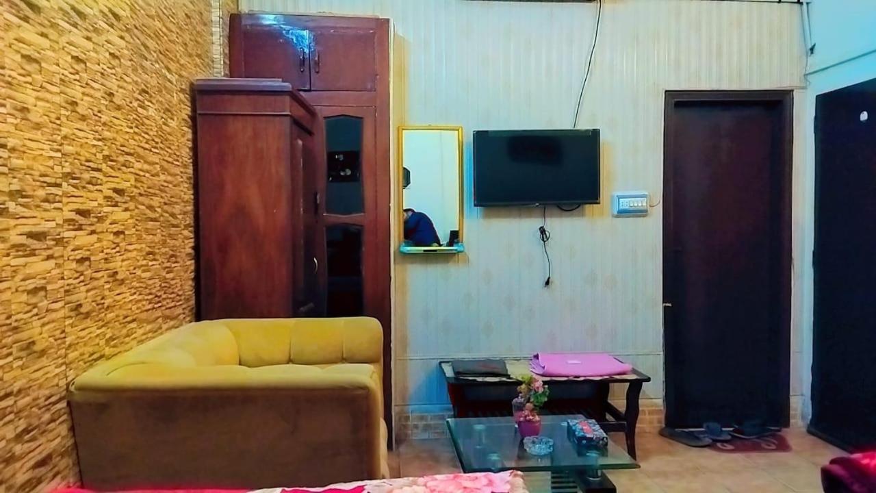 Deluxe Family Room photo 3