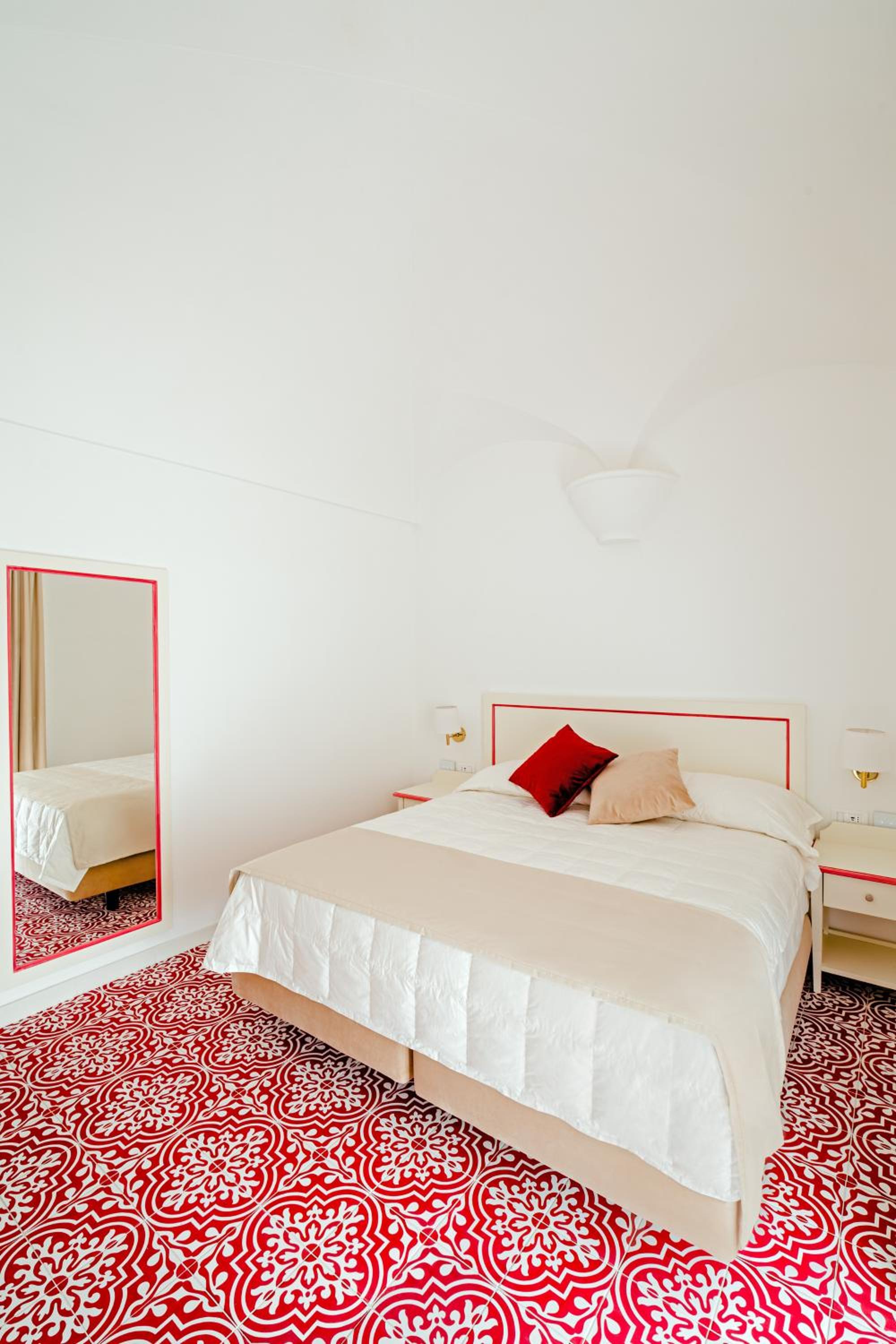 Deluxe Double or Twin Room - Photo 3