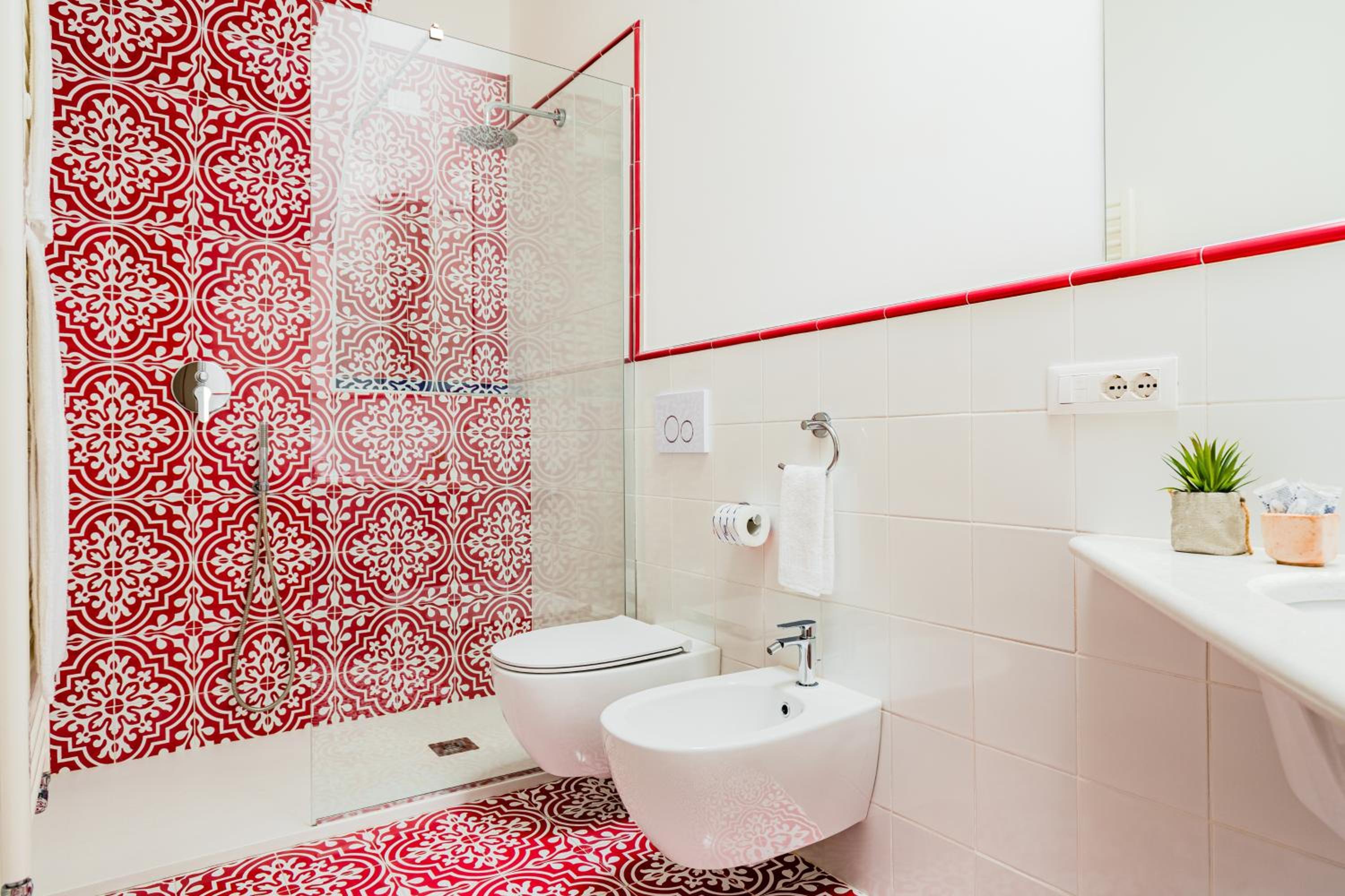 Deluxe Double or Twin Room - Photo 2