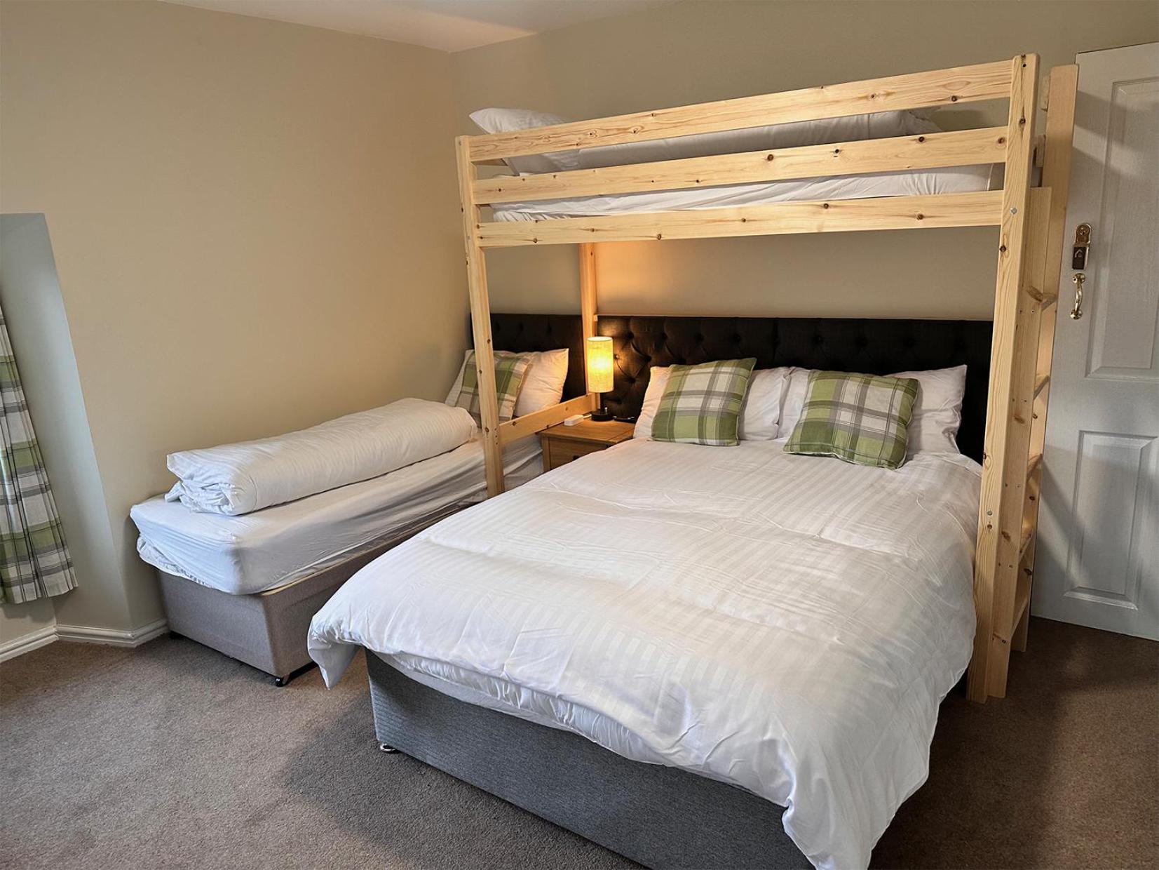 Comfort Quadruple Room