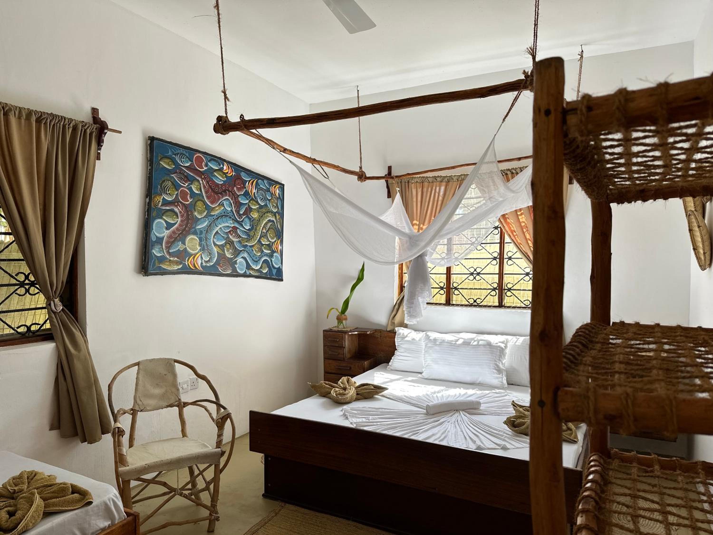 Triple Room with Private External Bathroom photo 3