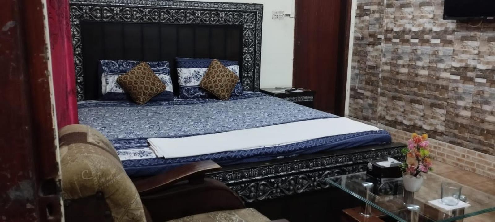Deluxe Double Room (2 Adults + 1 Child) photo 3