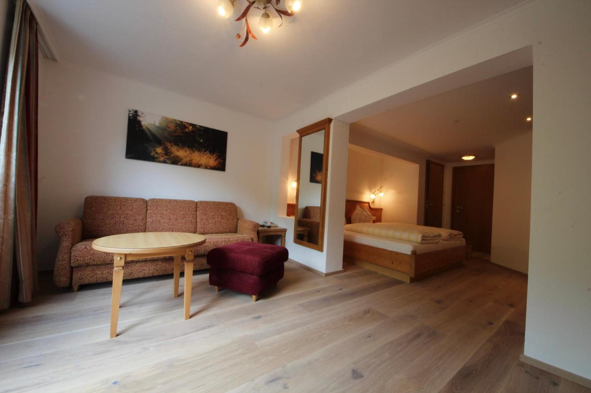 Family Room With Balcony photo 1