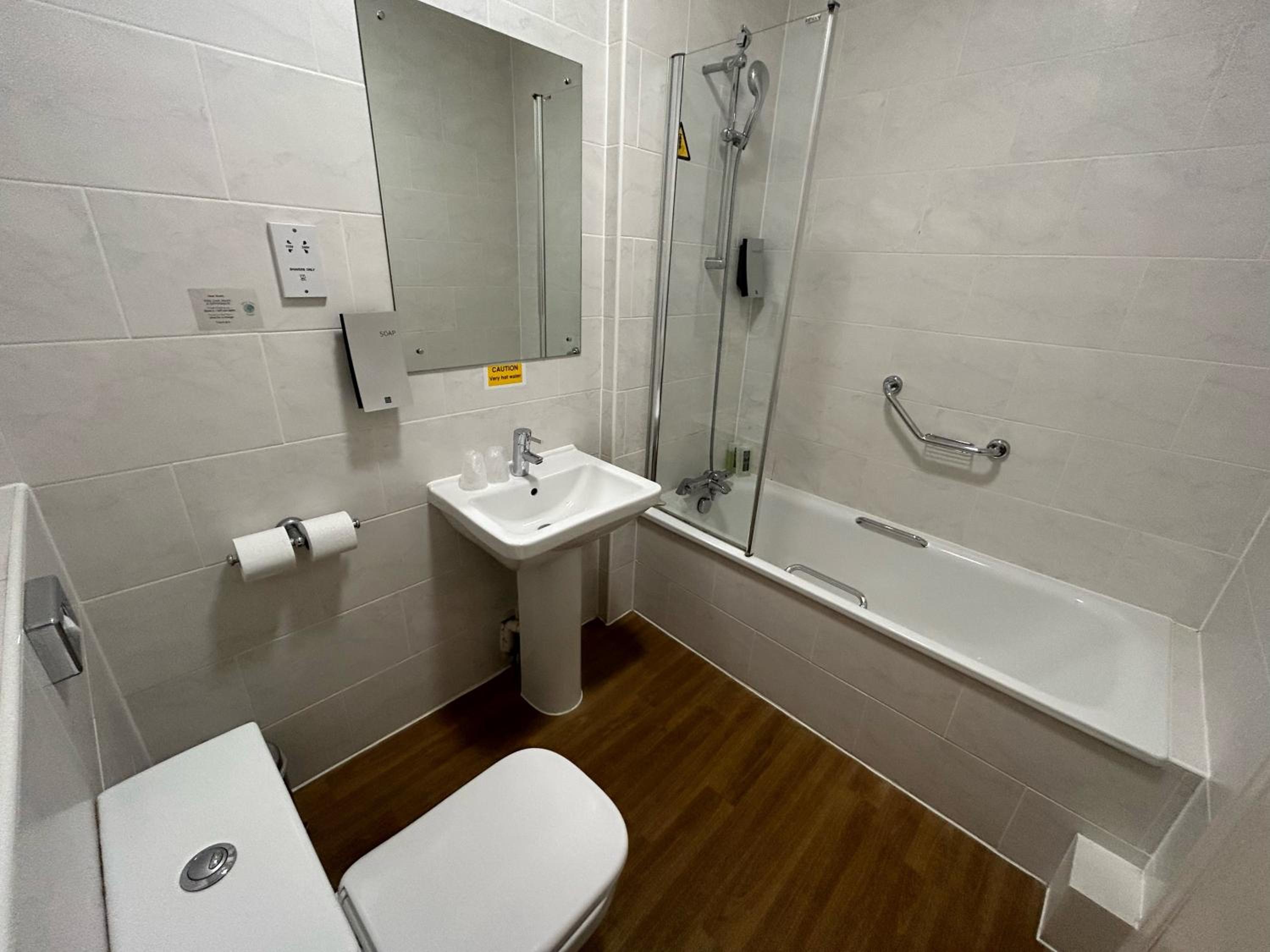 Superior Double Room - Photo 8