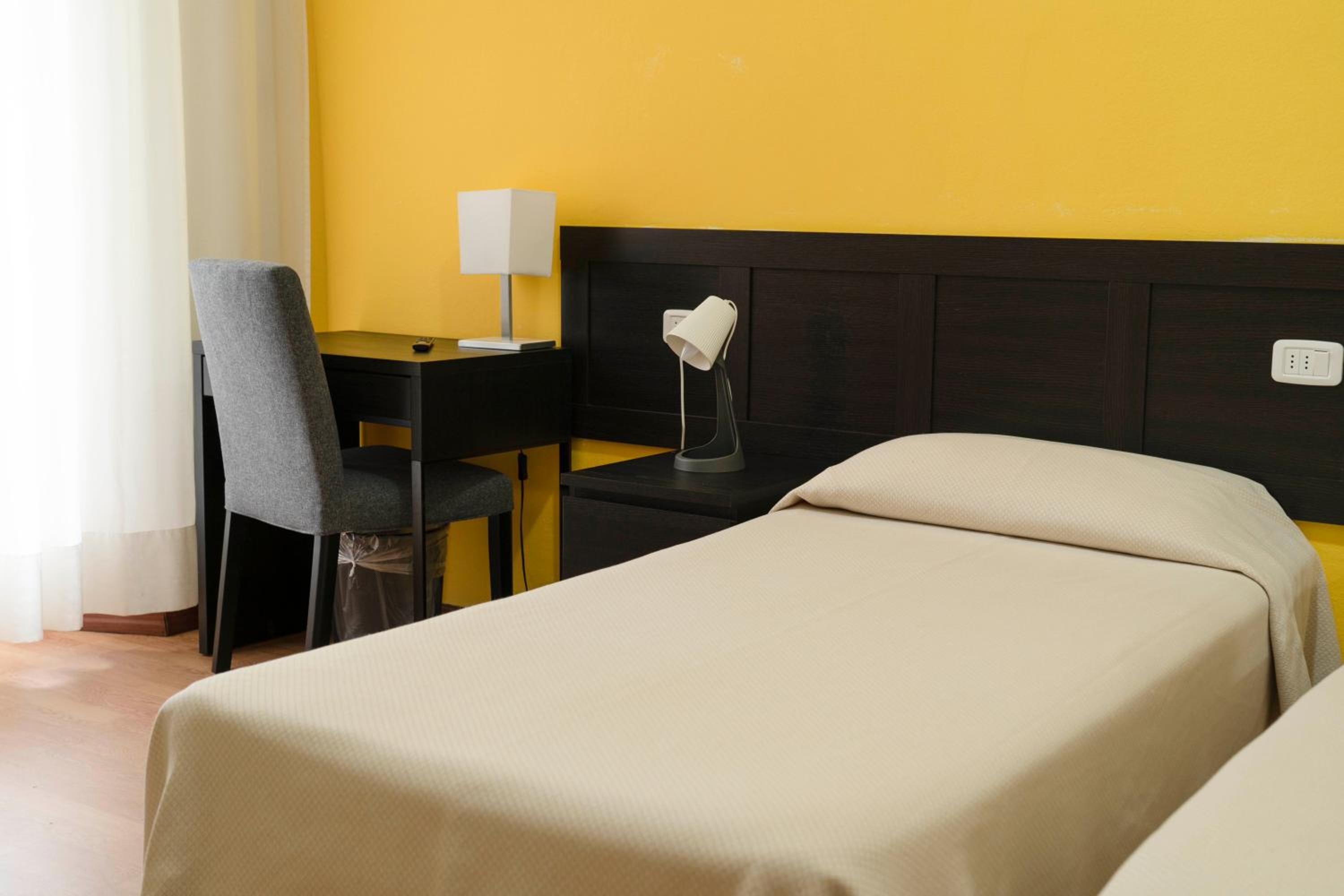Triple Room - Photo 1