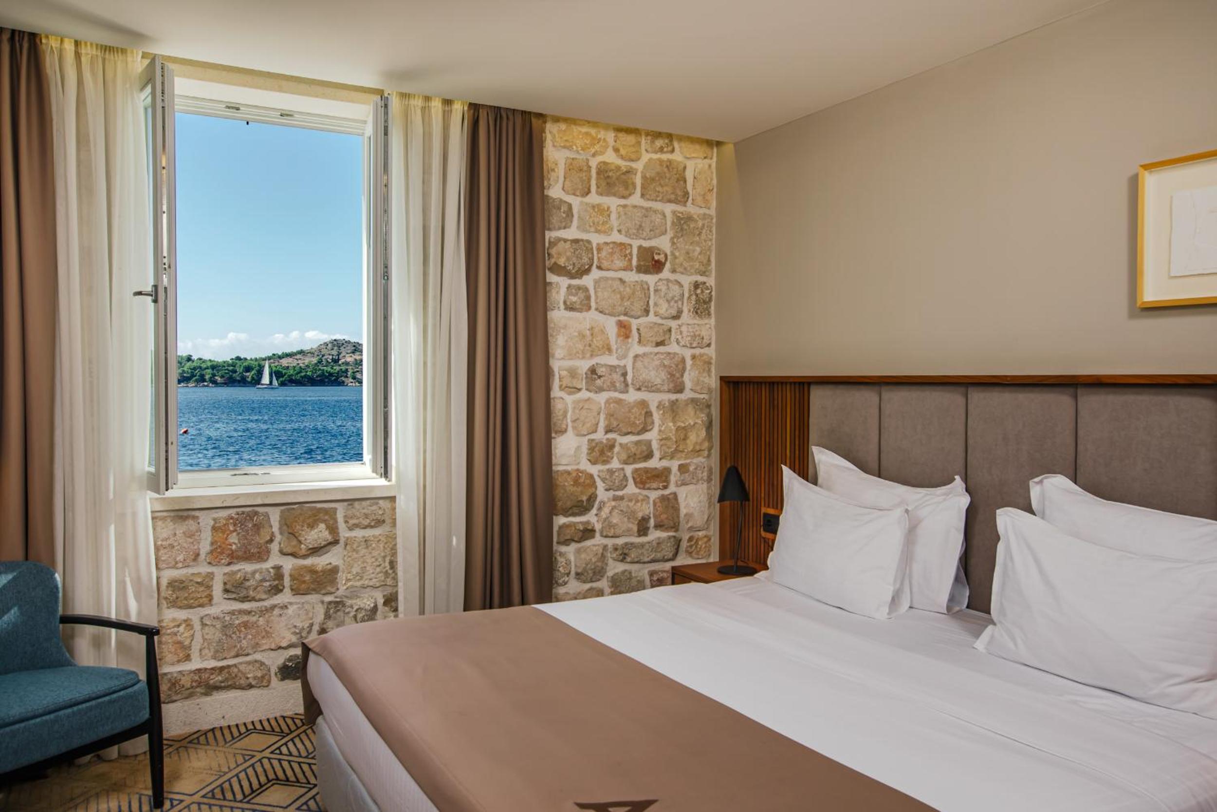 Superior Double or Twin Room with Sea View - Photo 2