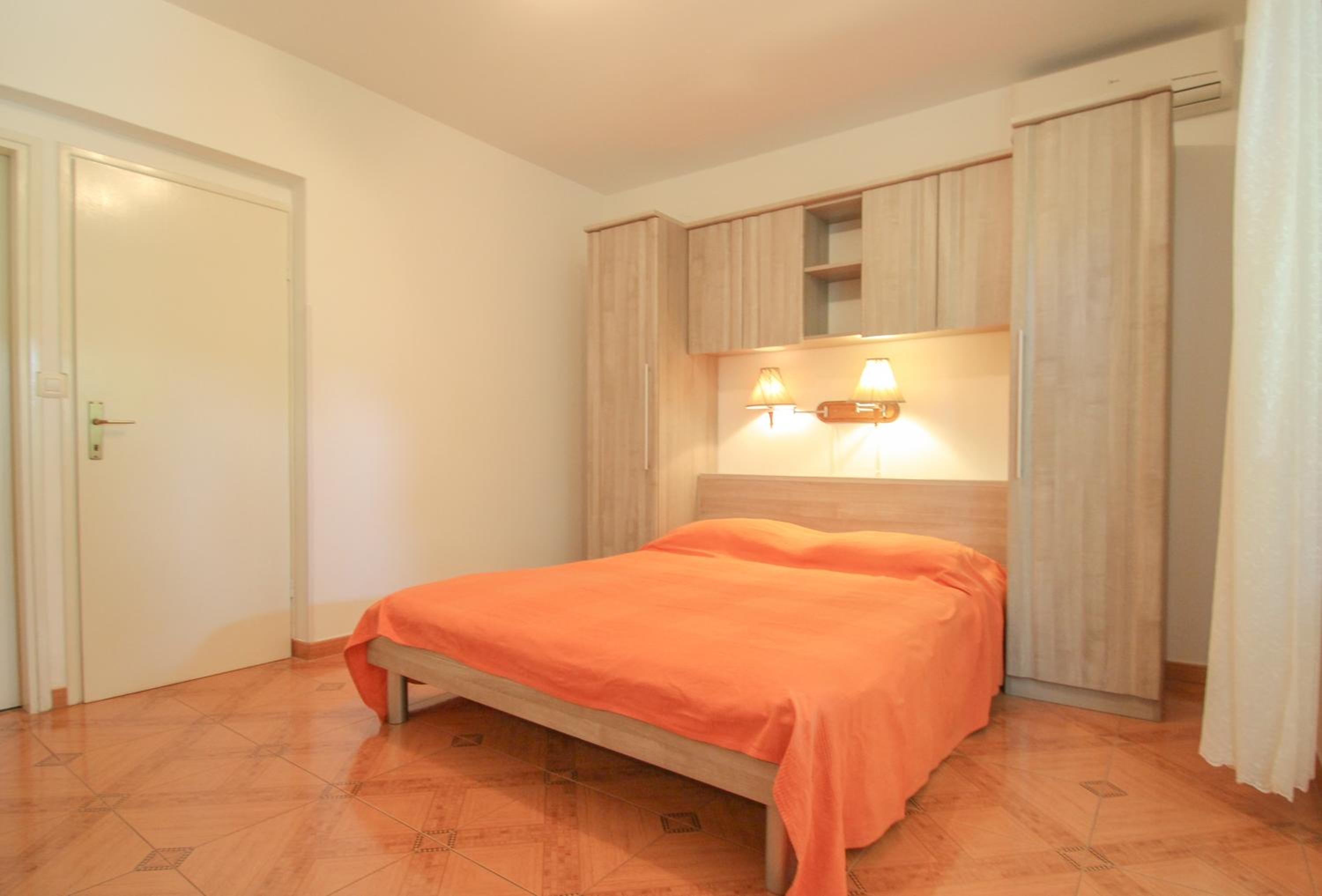 Apartment - Ground Floor photo 1
