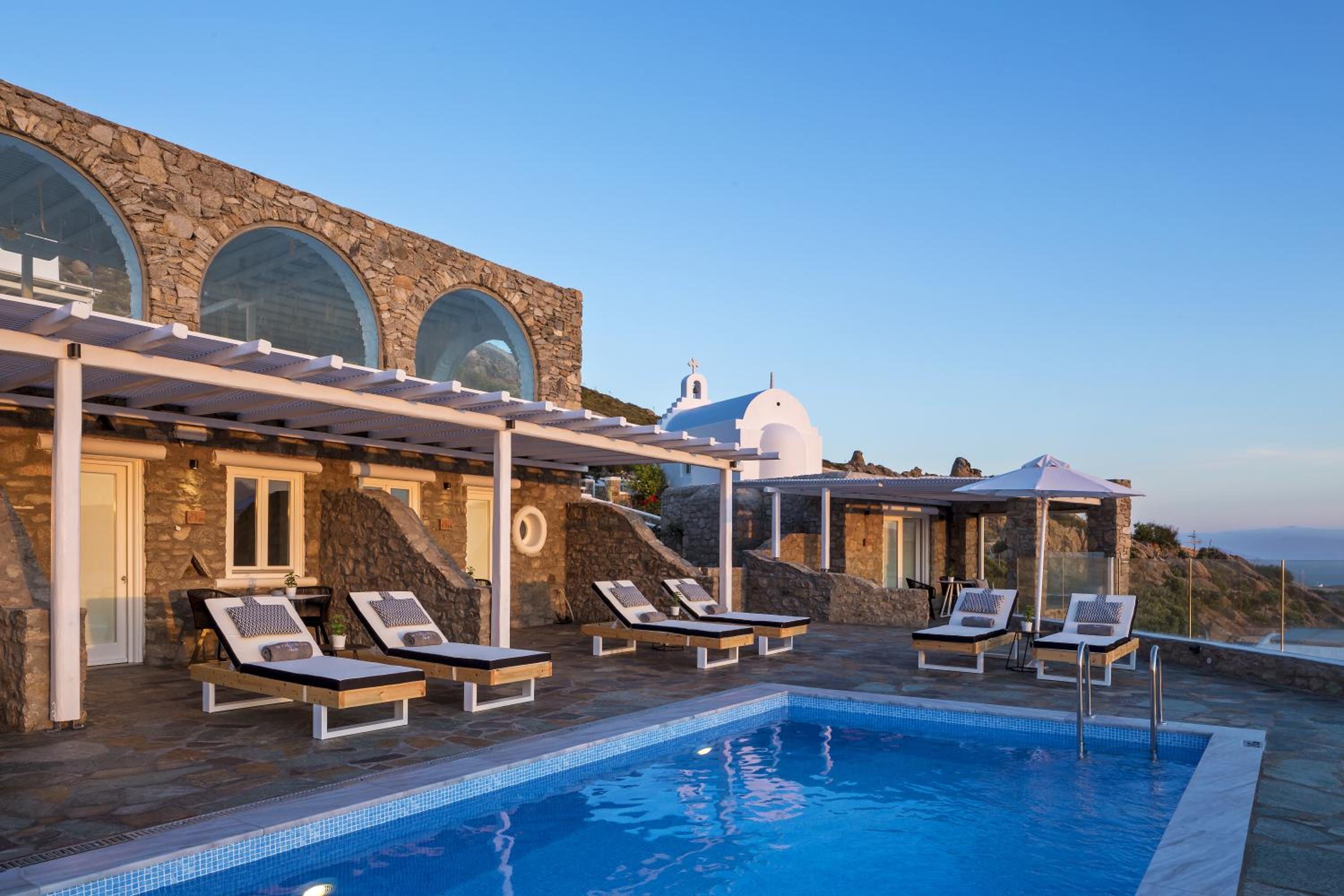 UpBeat Loft Suite Sea View with Sharing Pool - Photo 5