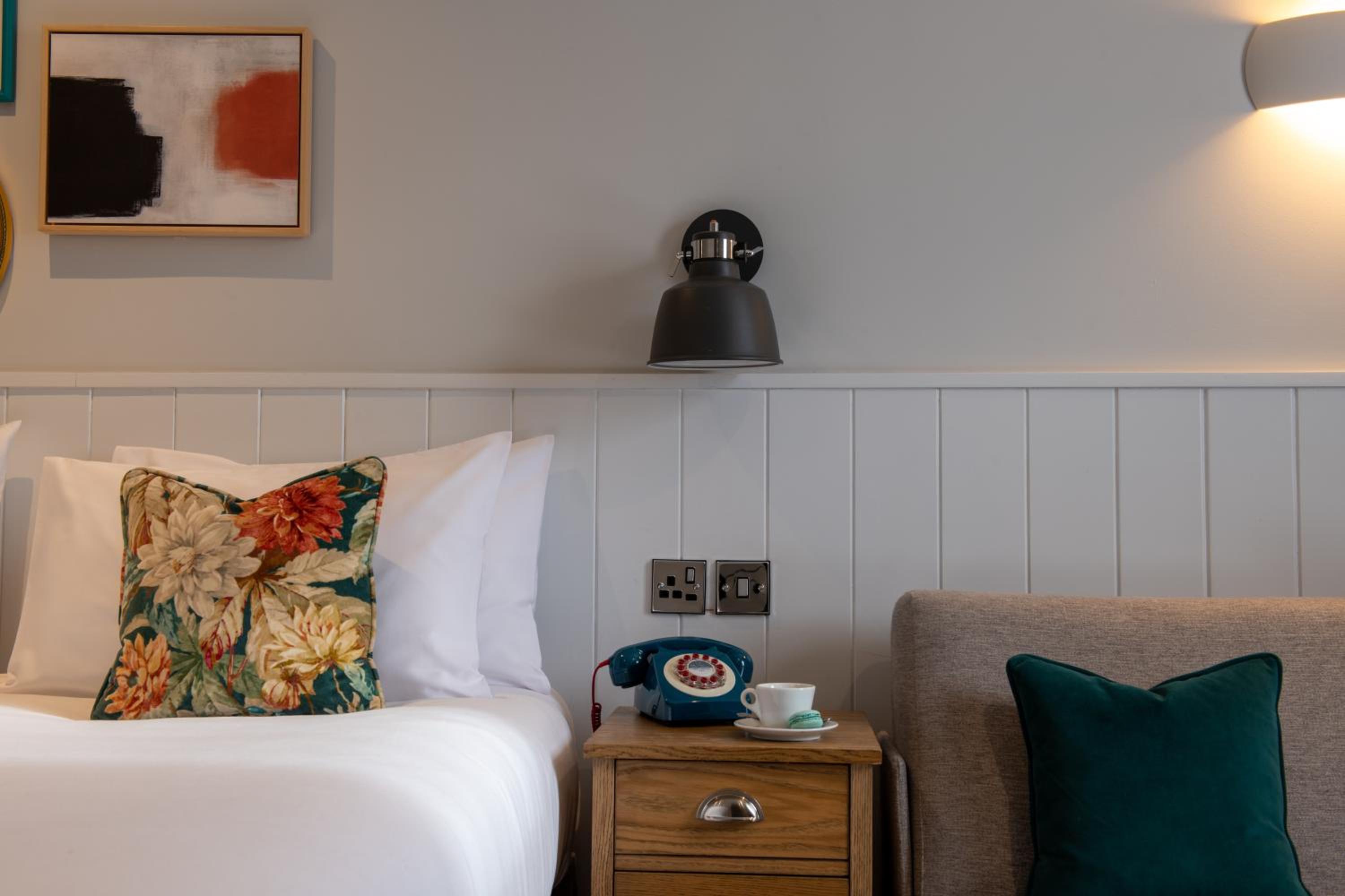 Comfy Double Room - Photo 3