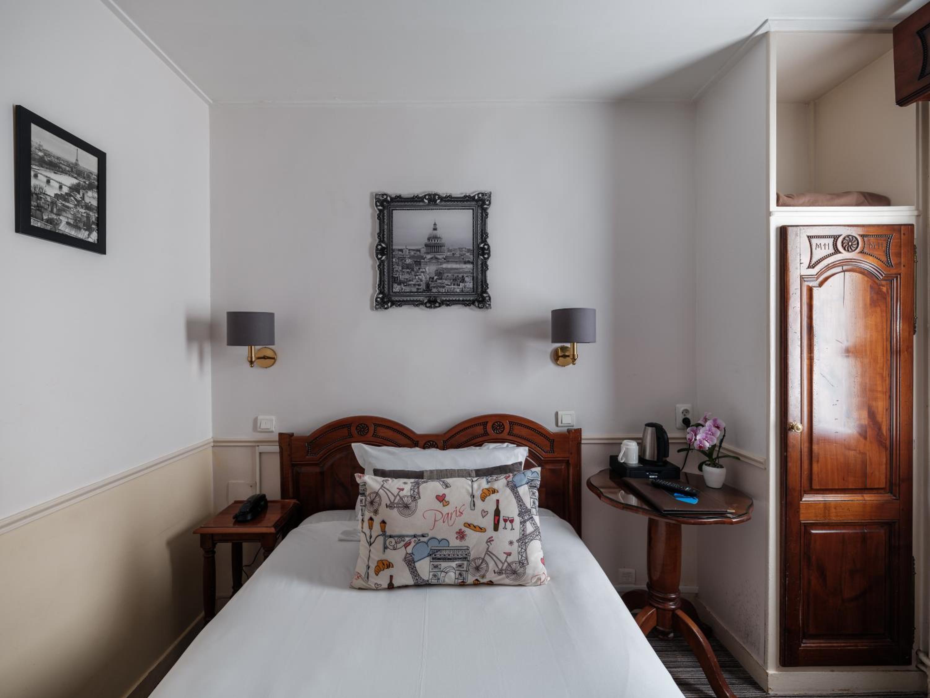 Small Single Room