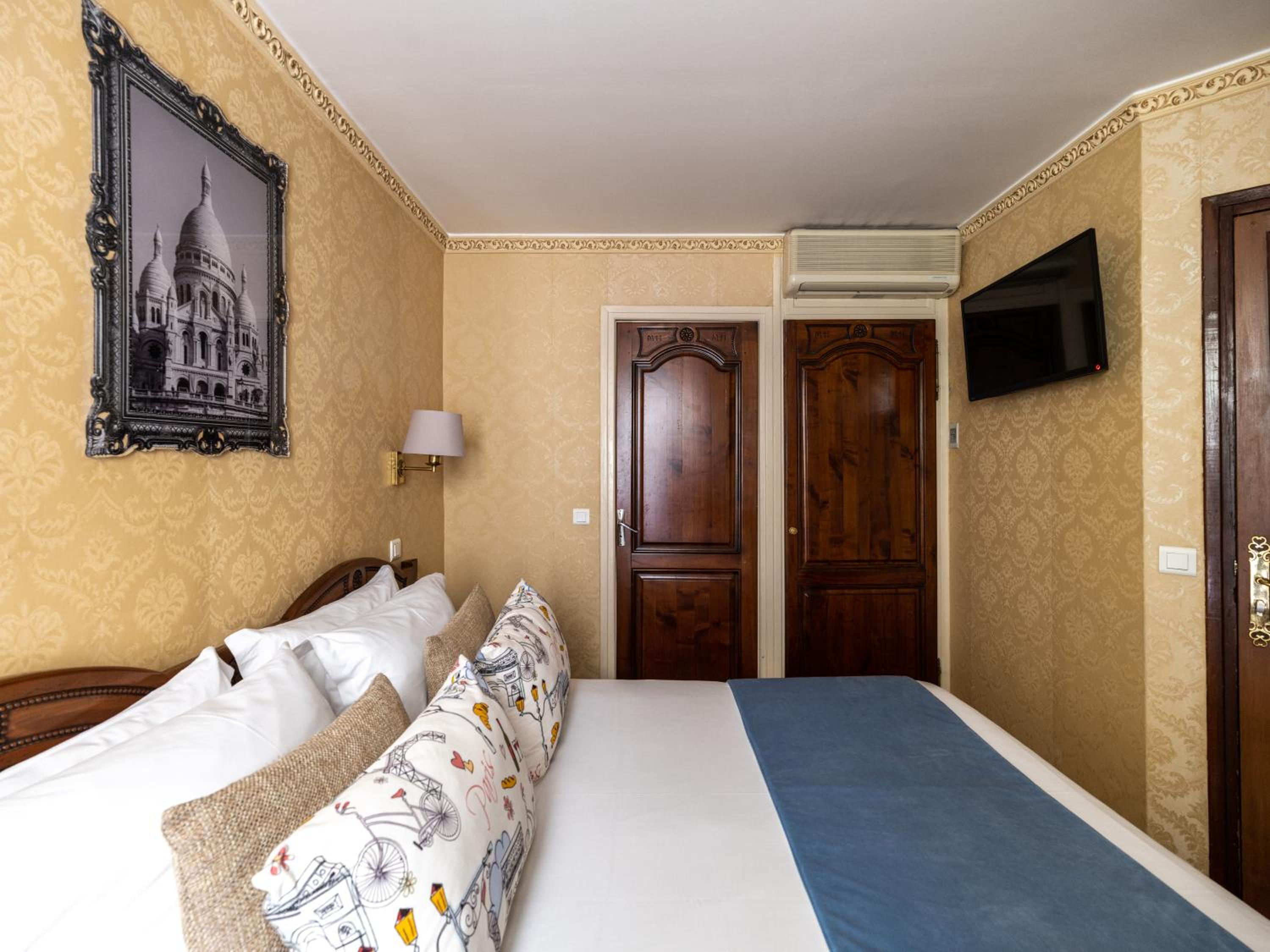 Superior Single Room