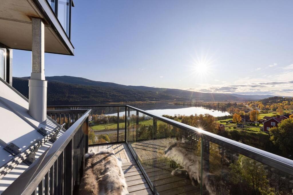 Apartment with Lake View photo 3