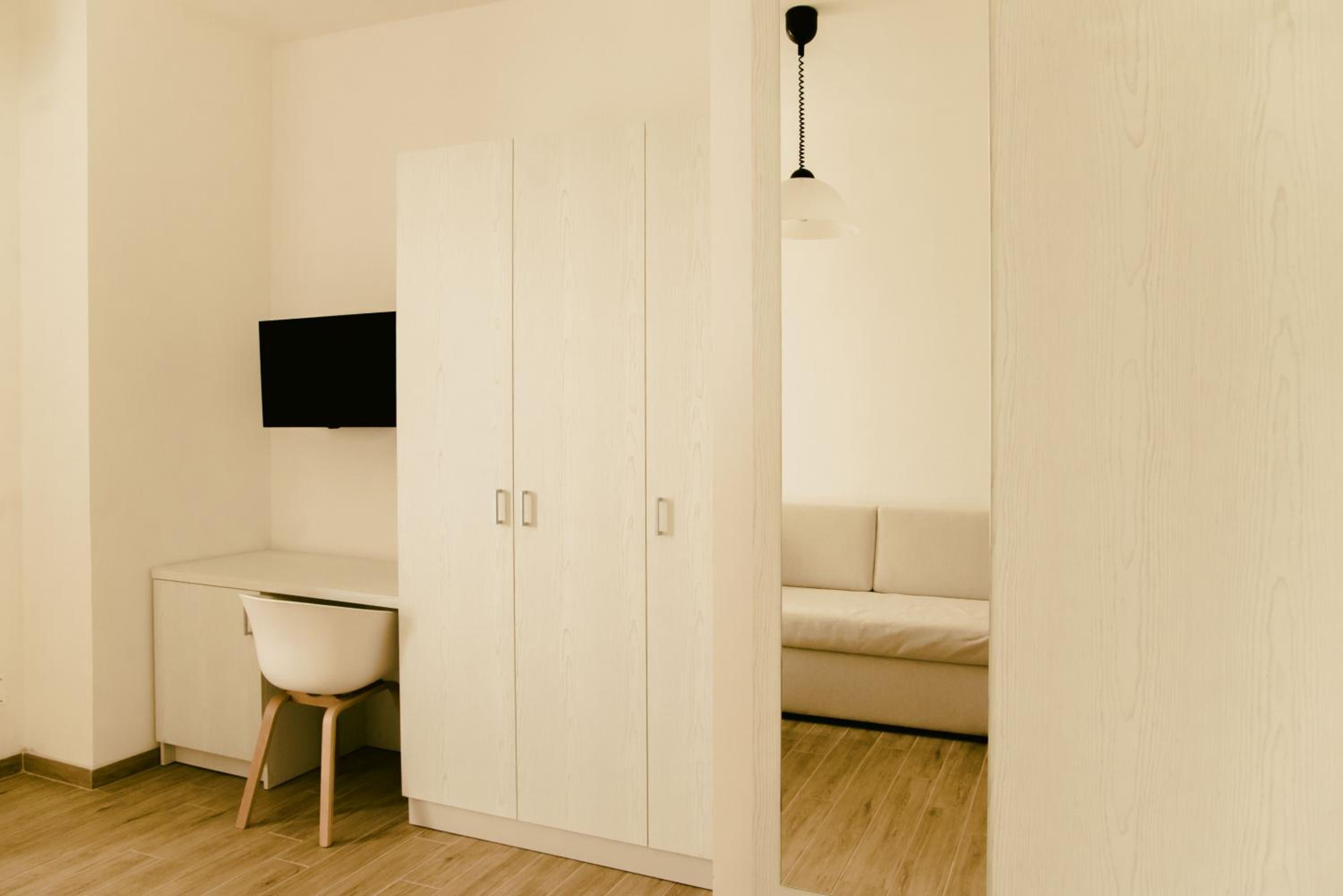 Standard Quadruple Room - Photo 6