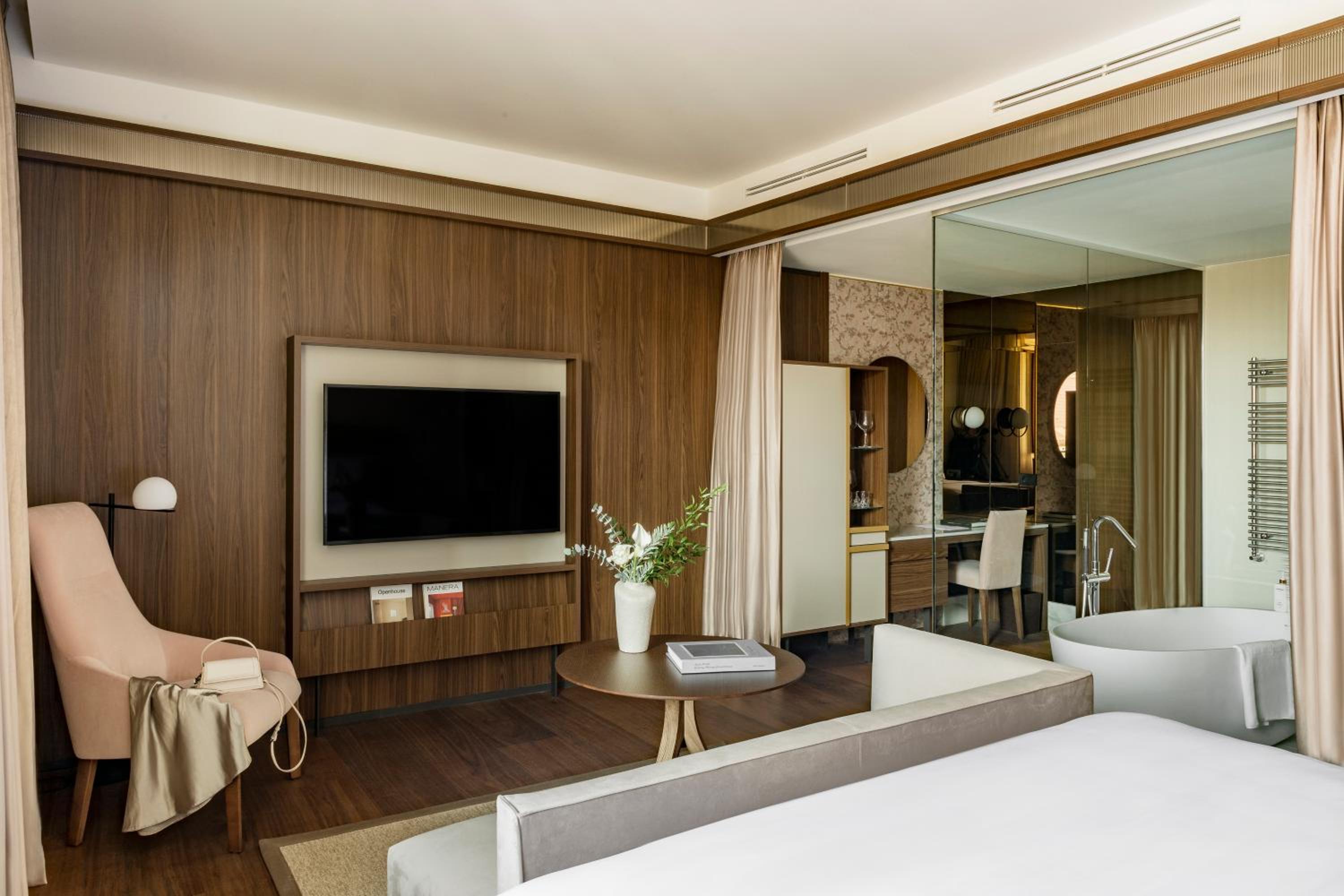 Supreme Two Bedroom Suite with Spa Access