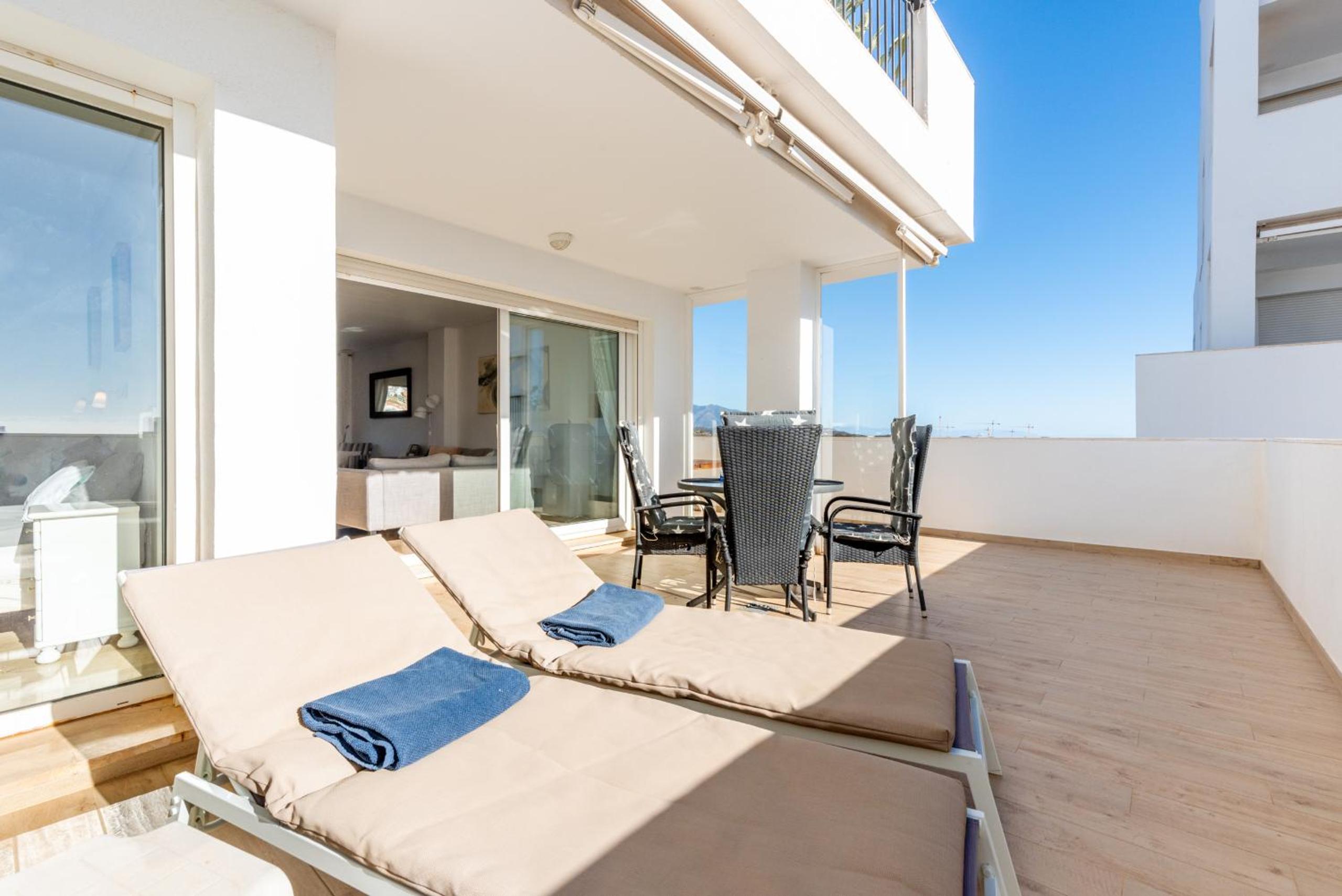 Apartment with Sea View photo 3
