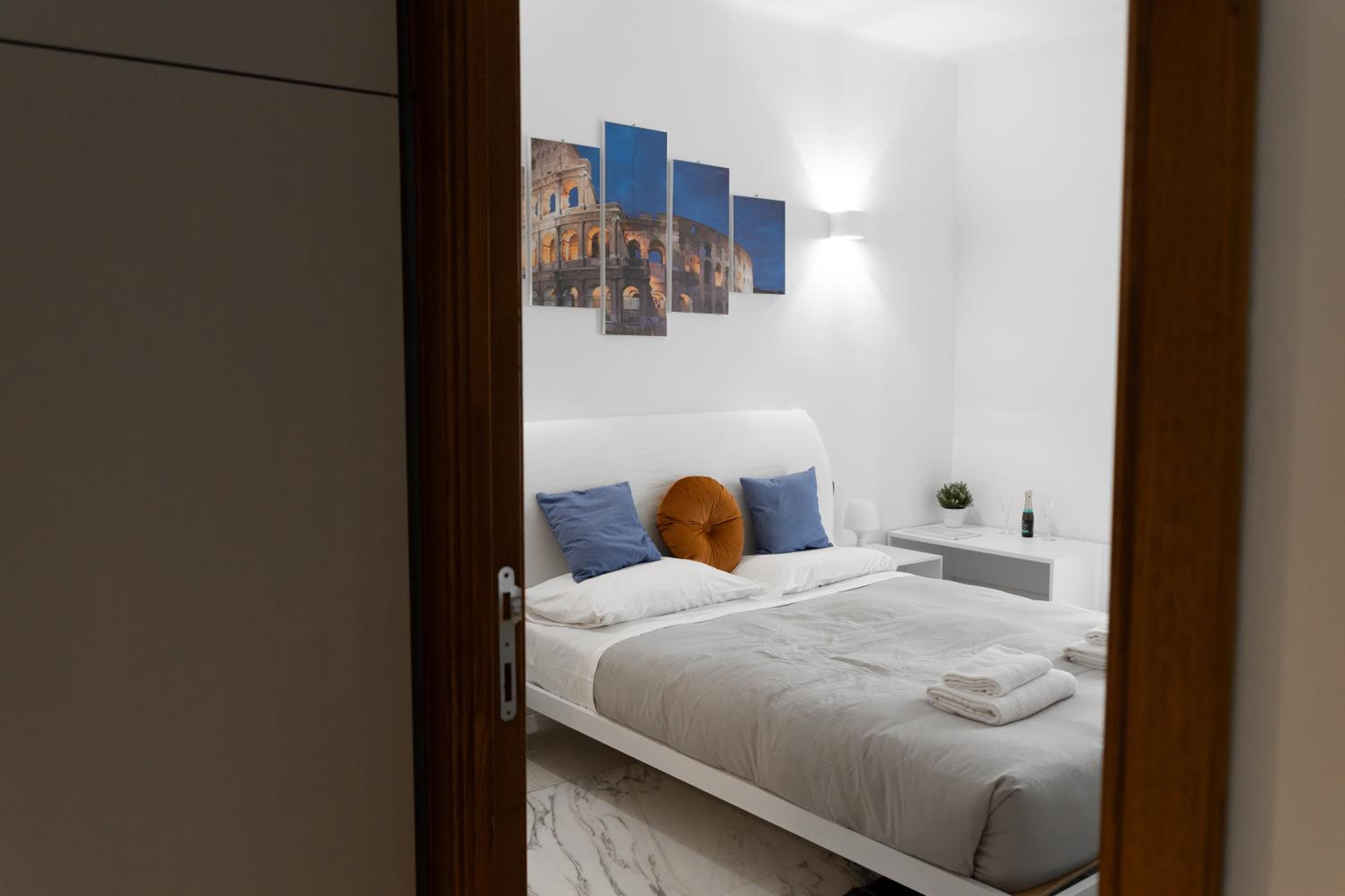 Double Room with Private Bathroom photo 3