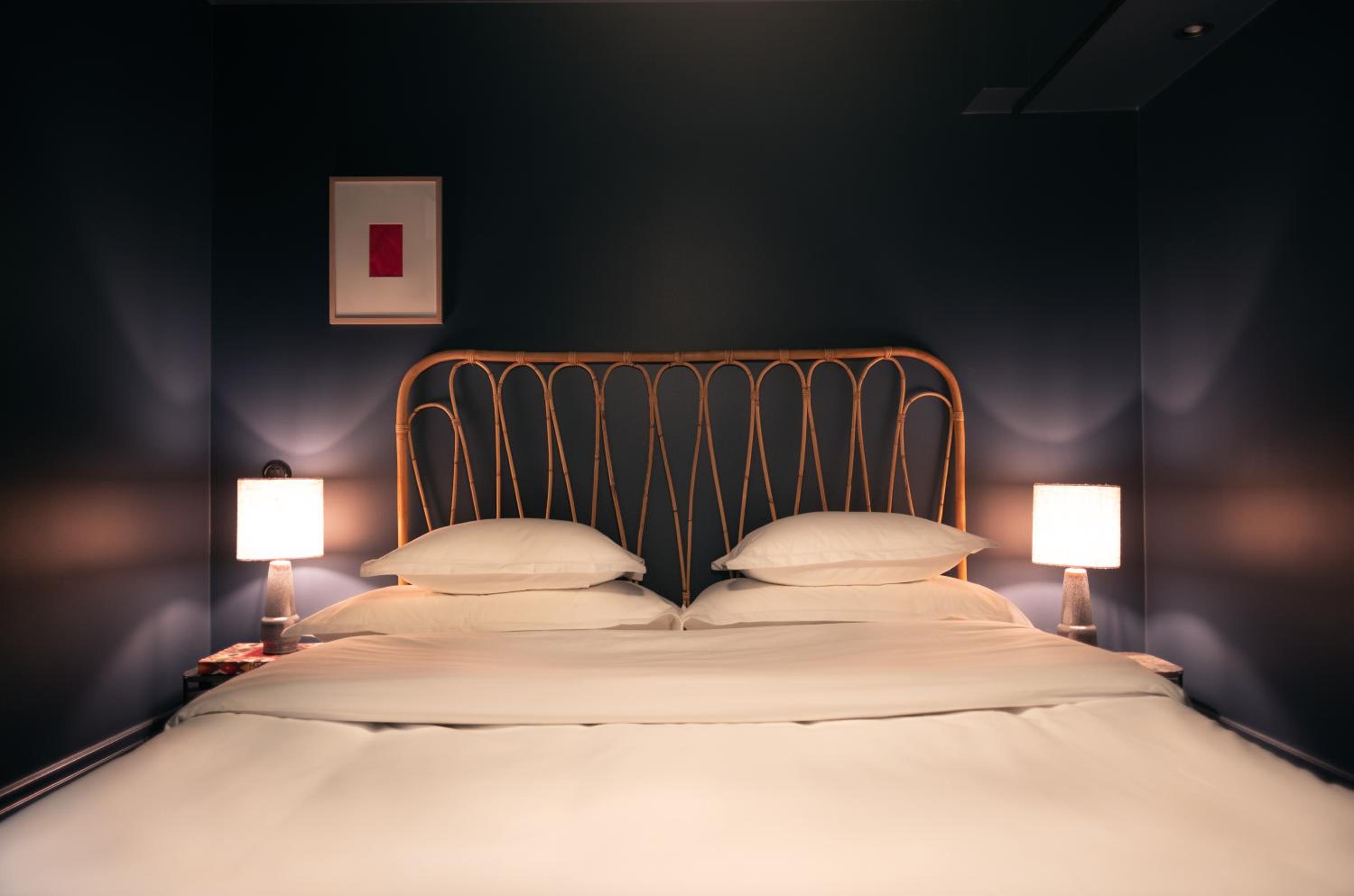 Standard Queen Room - No windows