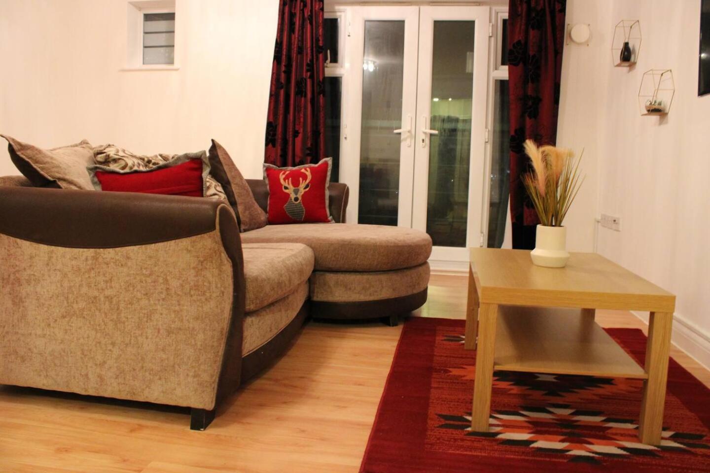 Apartment photo 1