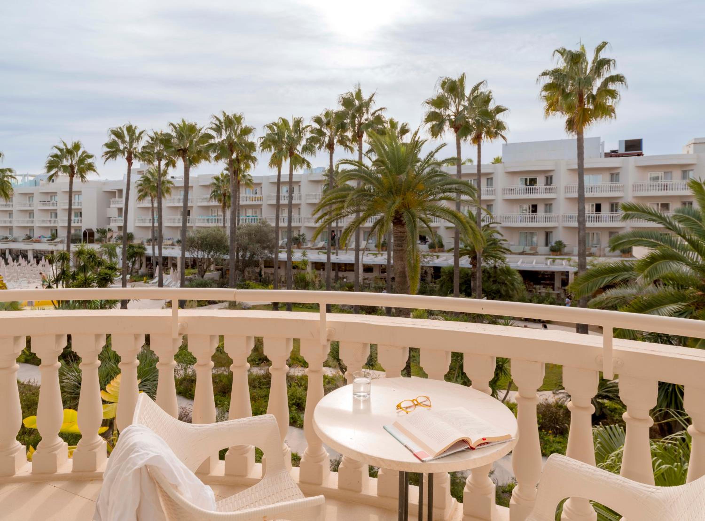 Vista al Jardín Familiar Premium Vista al Jardín Familiar Premium