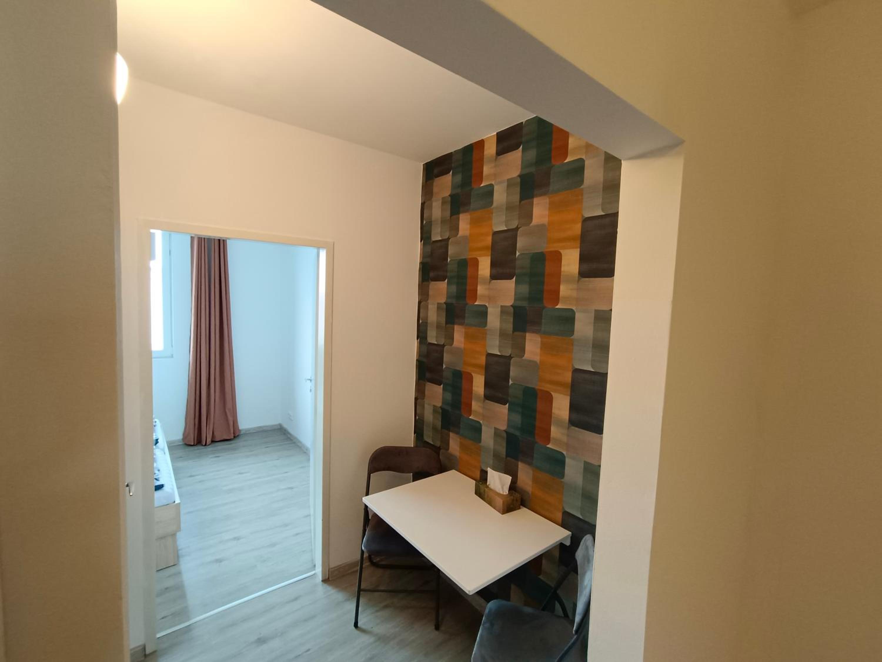One-Bedroom Apartment photo 3