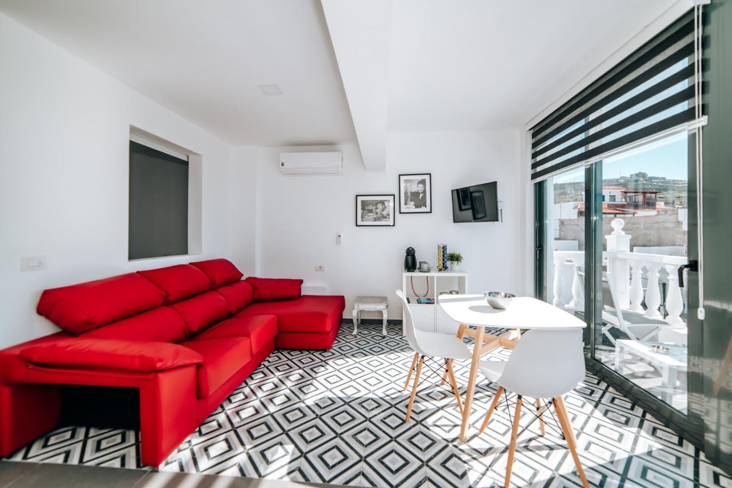 Apartamento de un dormitorio superior con balcón