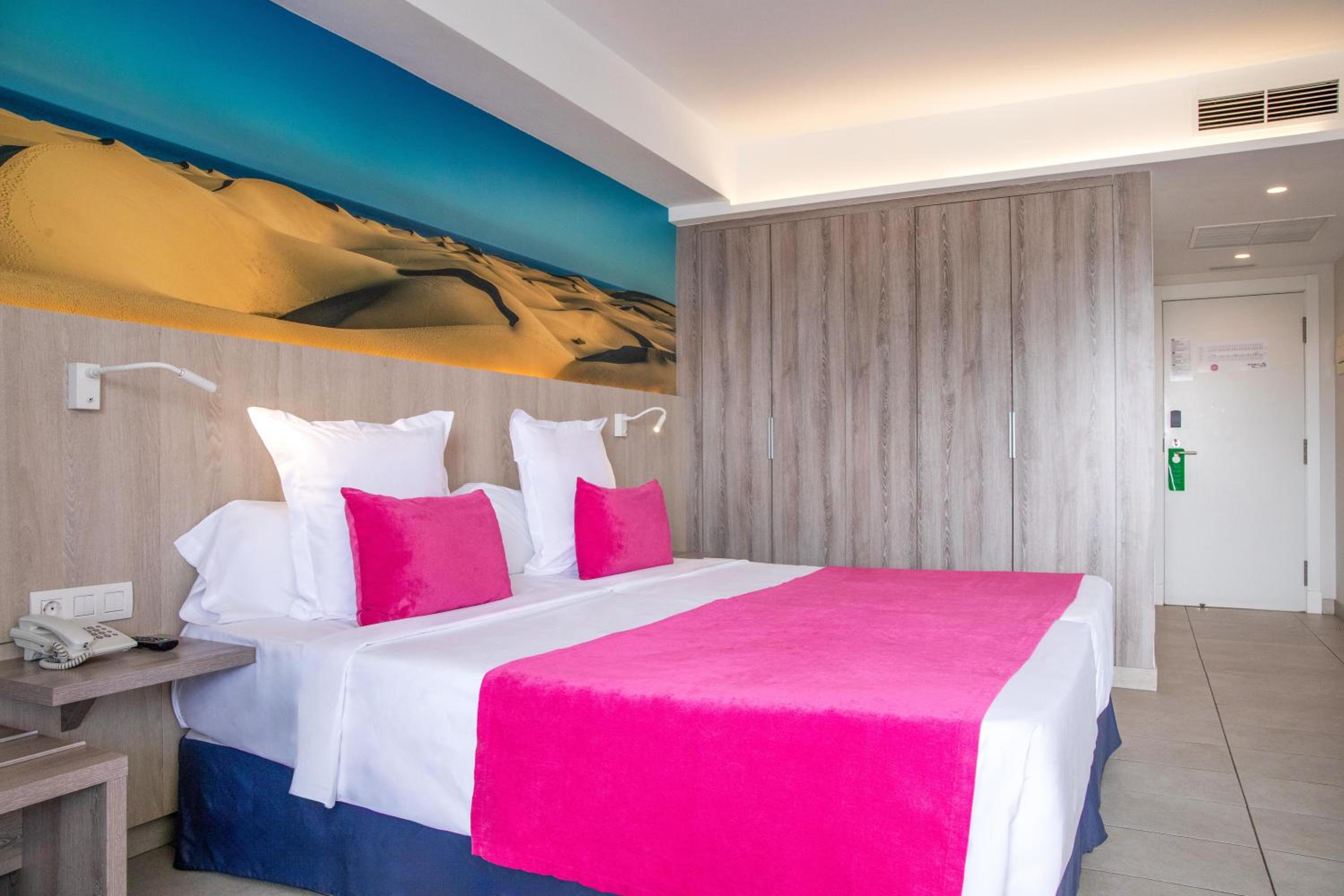 Deluxe Double Room with Sea View  photo 2