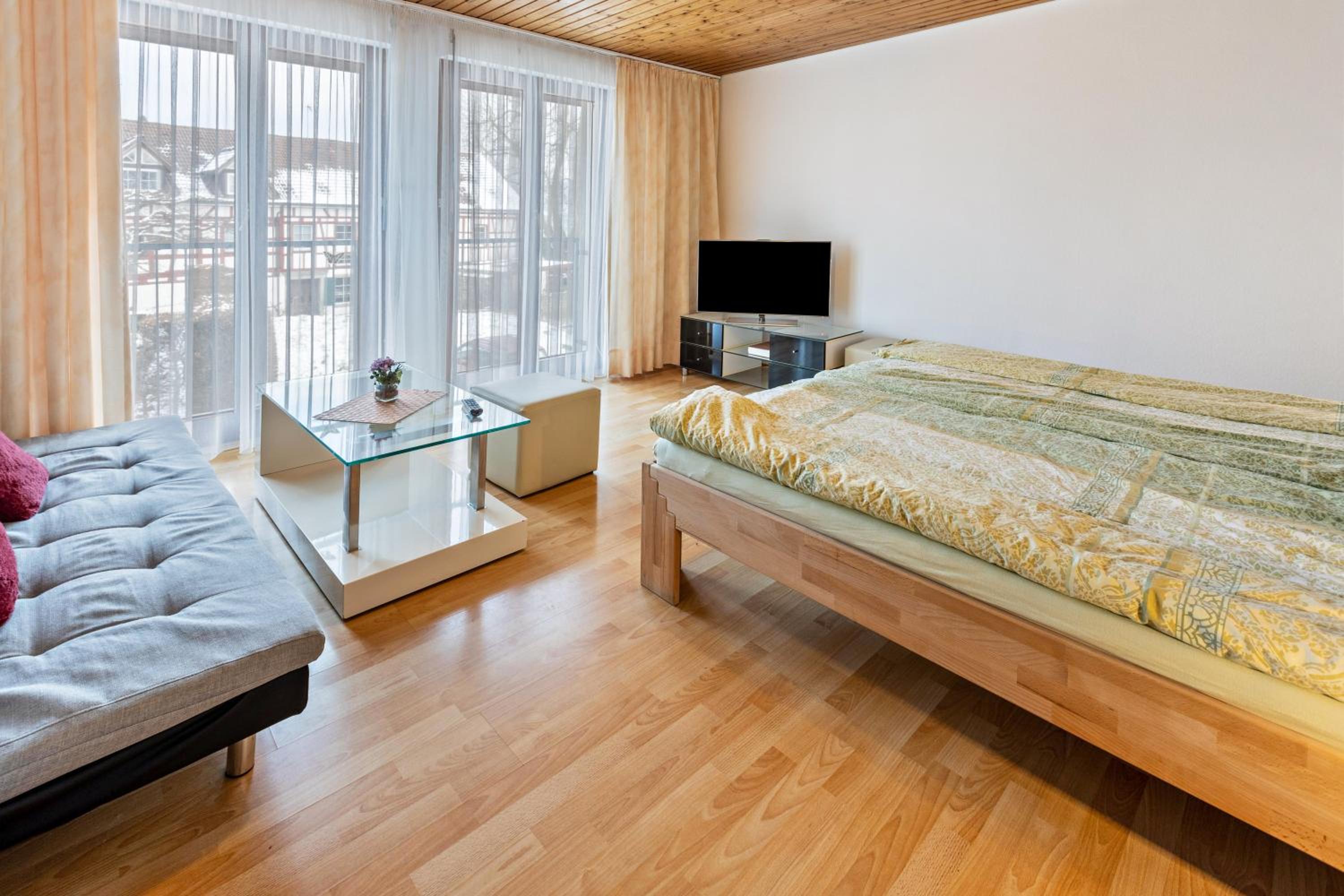 Two-Bedroom Deluxe Apartment with Balcony photo 1