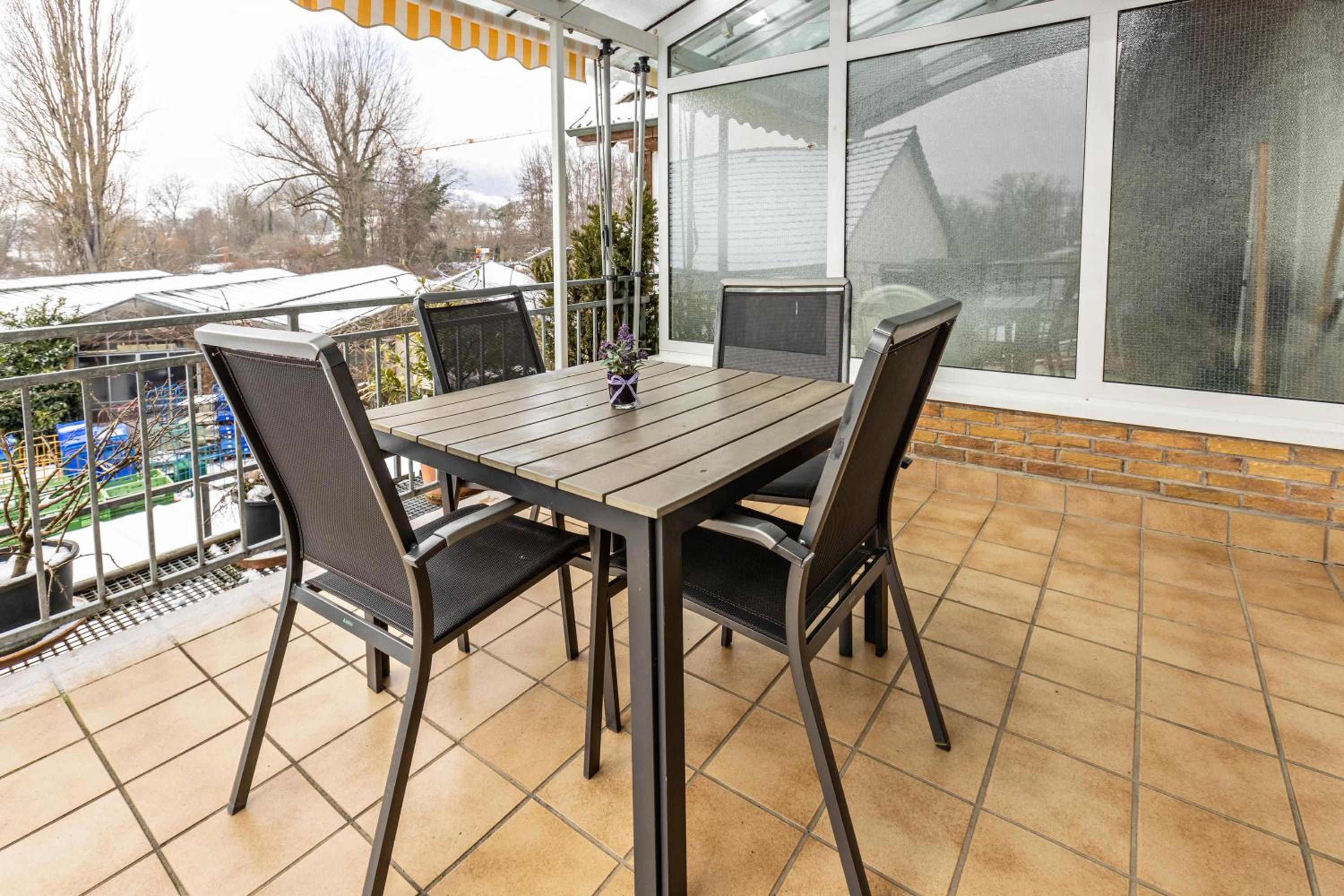 Two-Bedroom Deluxe Apartment with Balcony photo 2