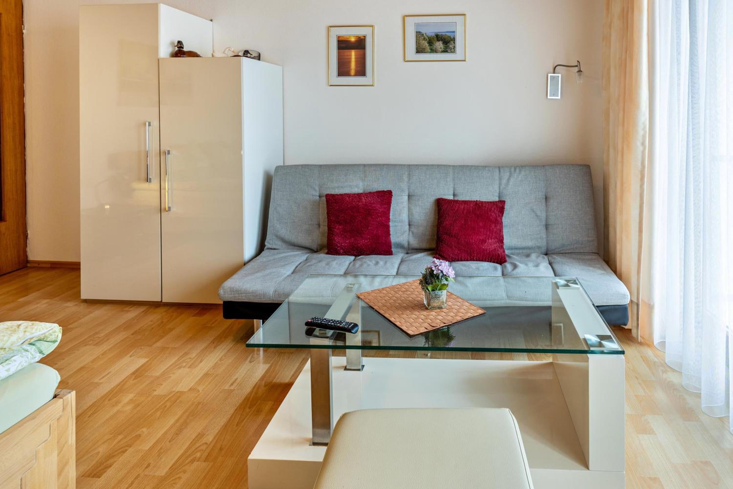 Two-Bedroom Deluxe Apartment with Balcony photo 3