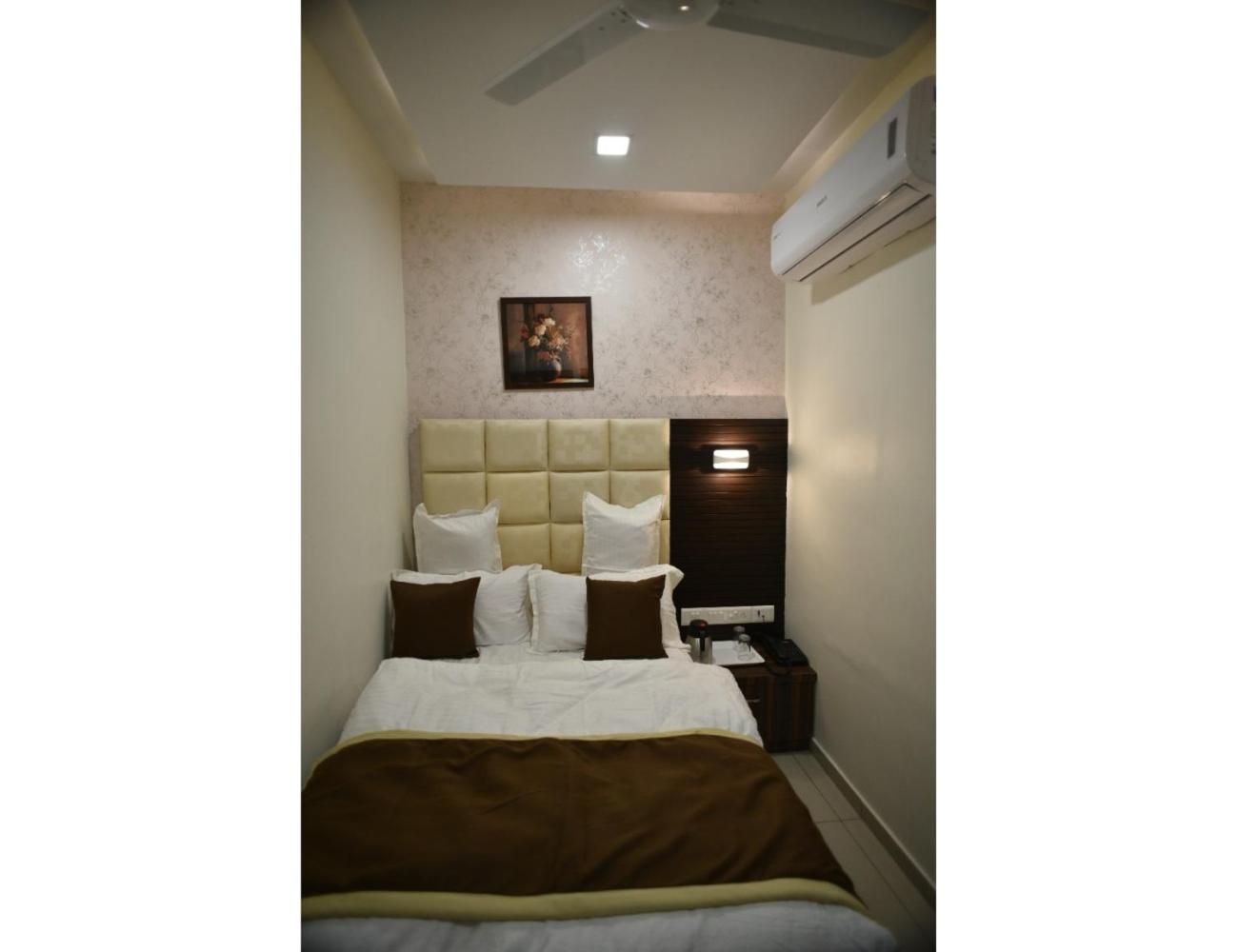 Single Room photo 2