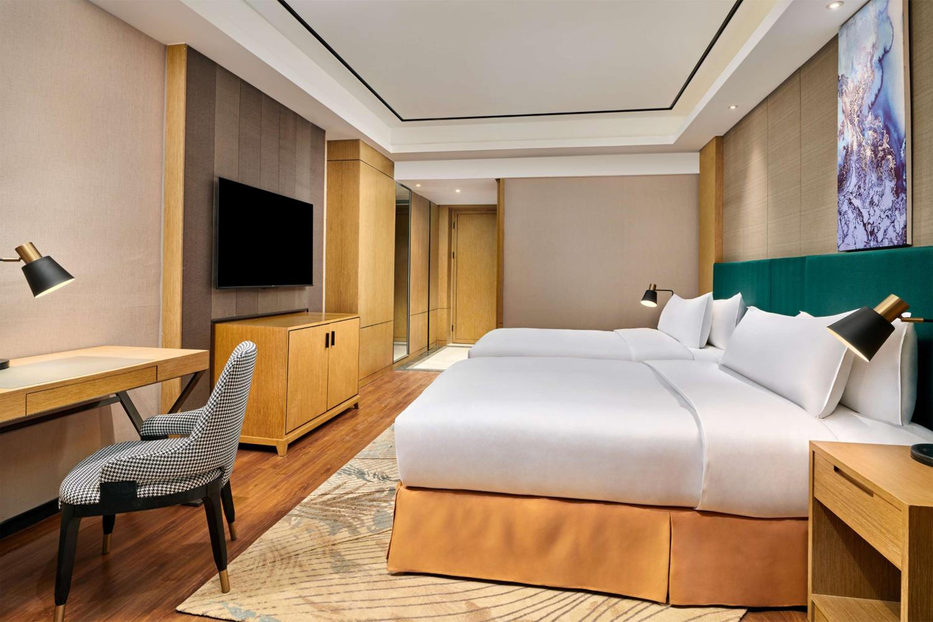Twin Room with City View