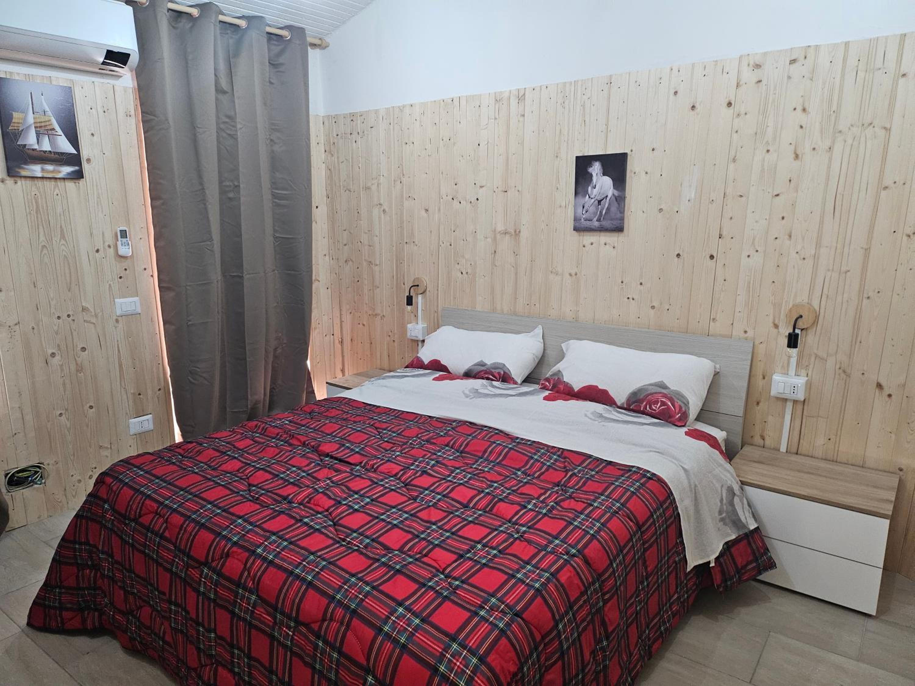 Double Room - Photo 10