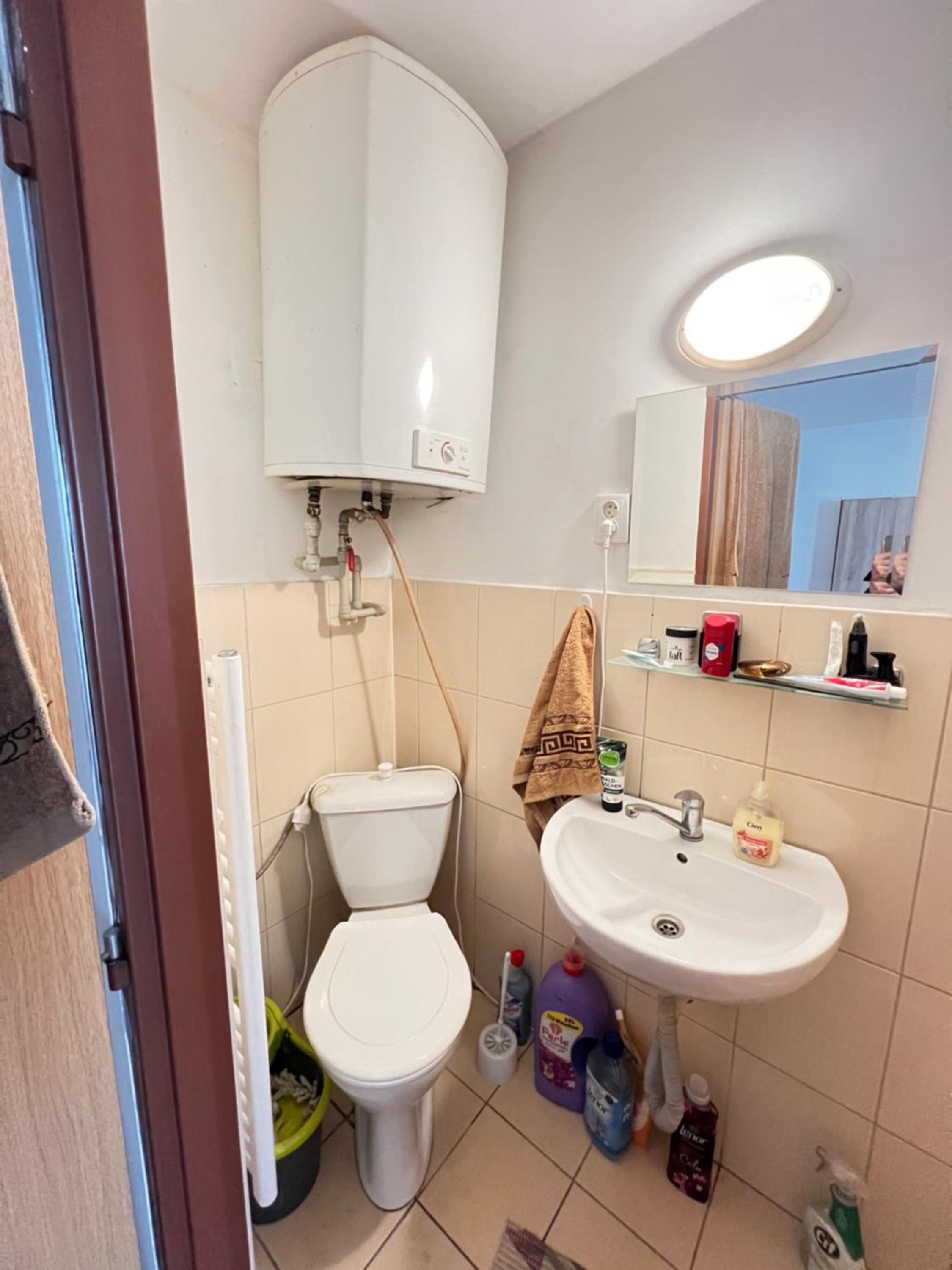 Apartment with Terrace - Photo 4