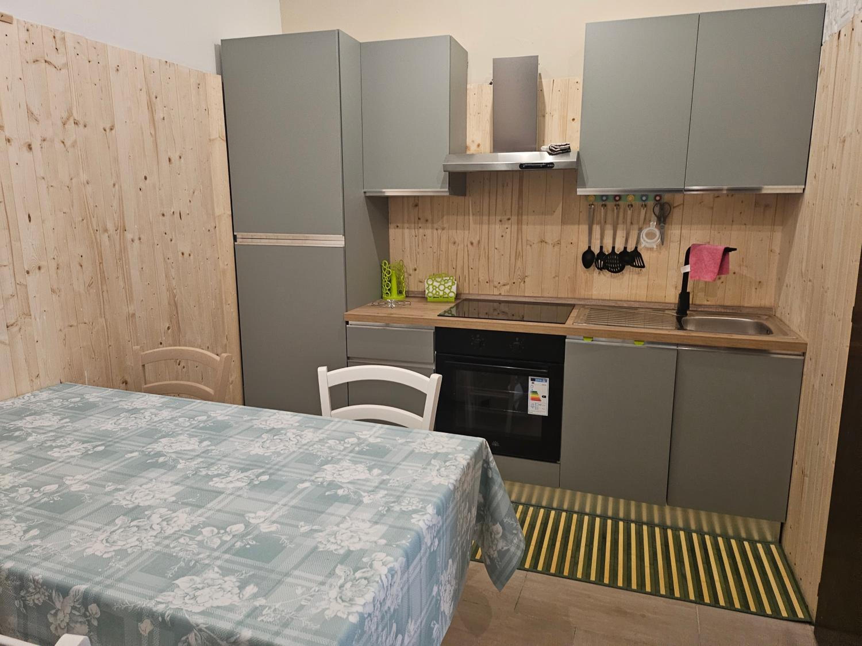 Double Room - Photo 5