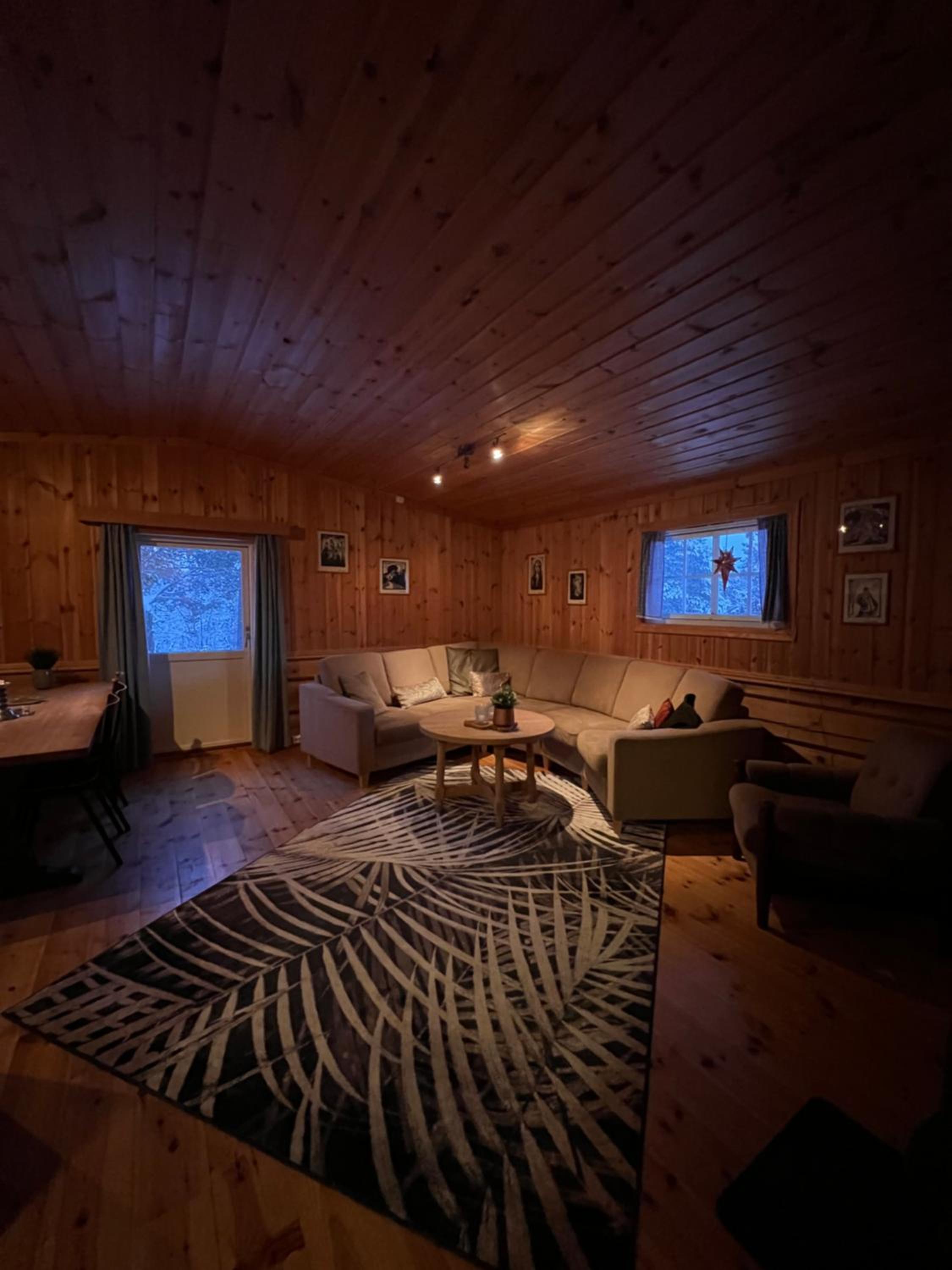 Three-Bedroom Cottage - Photo 1