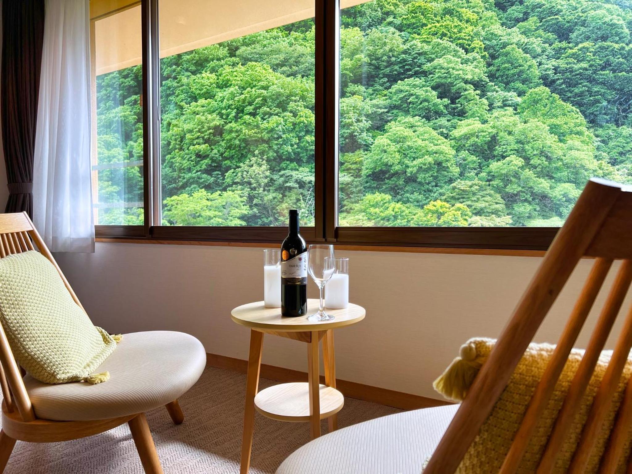 Suite with Mountain View photo 2