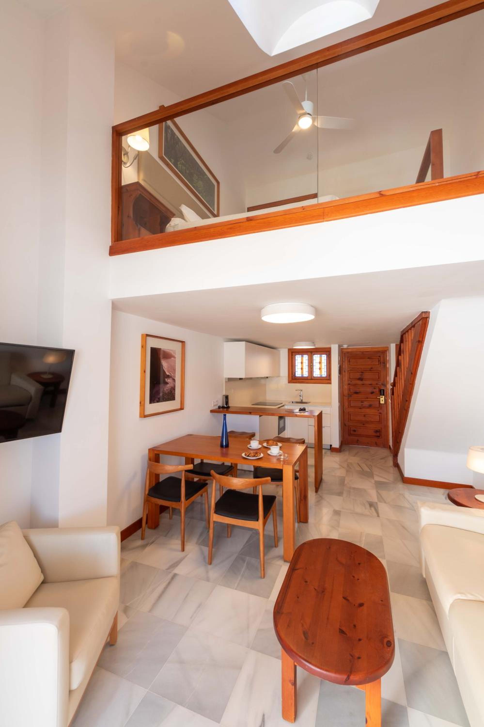 One-Bedroom Superior Apartment with City View