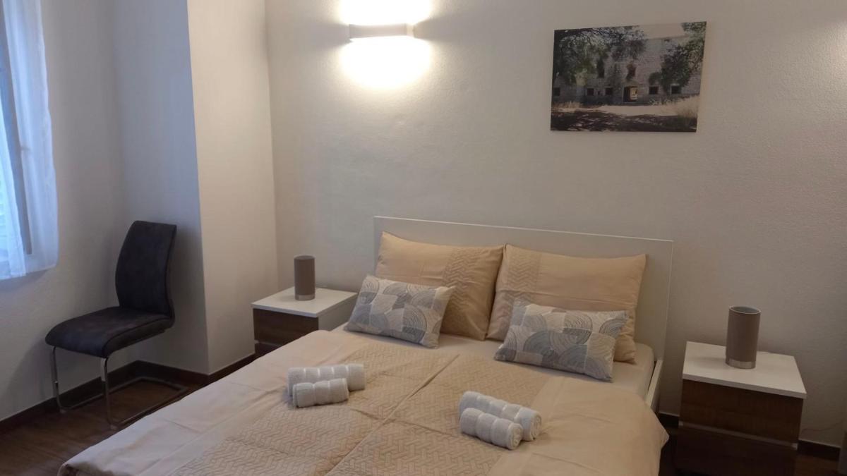 Double Room with Private Bathroom photo 1