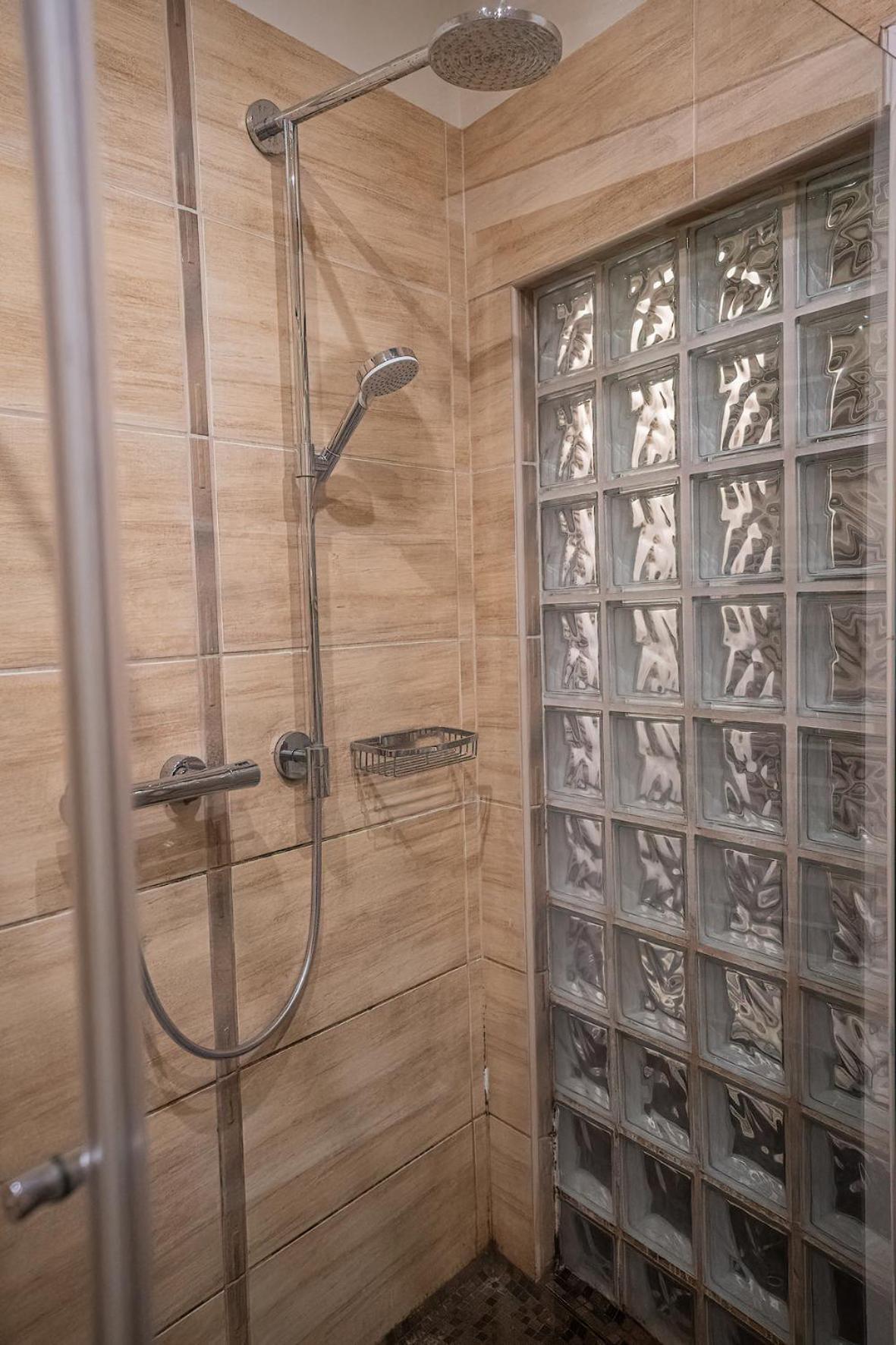 Three-Bedroom Apartment - Photo 11