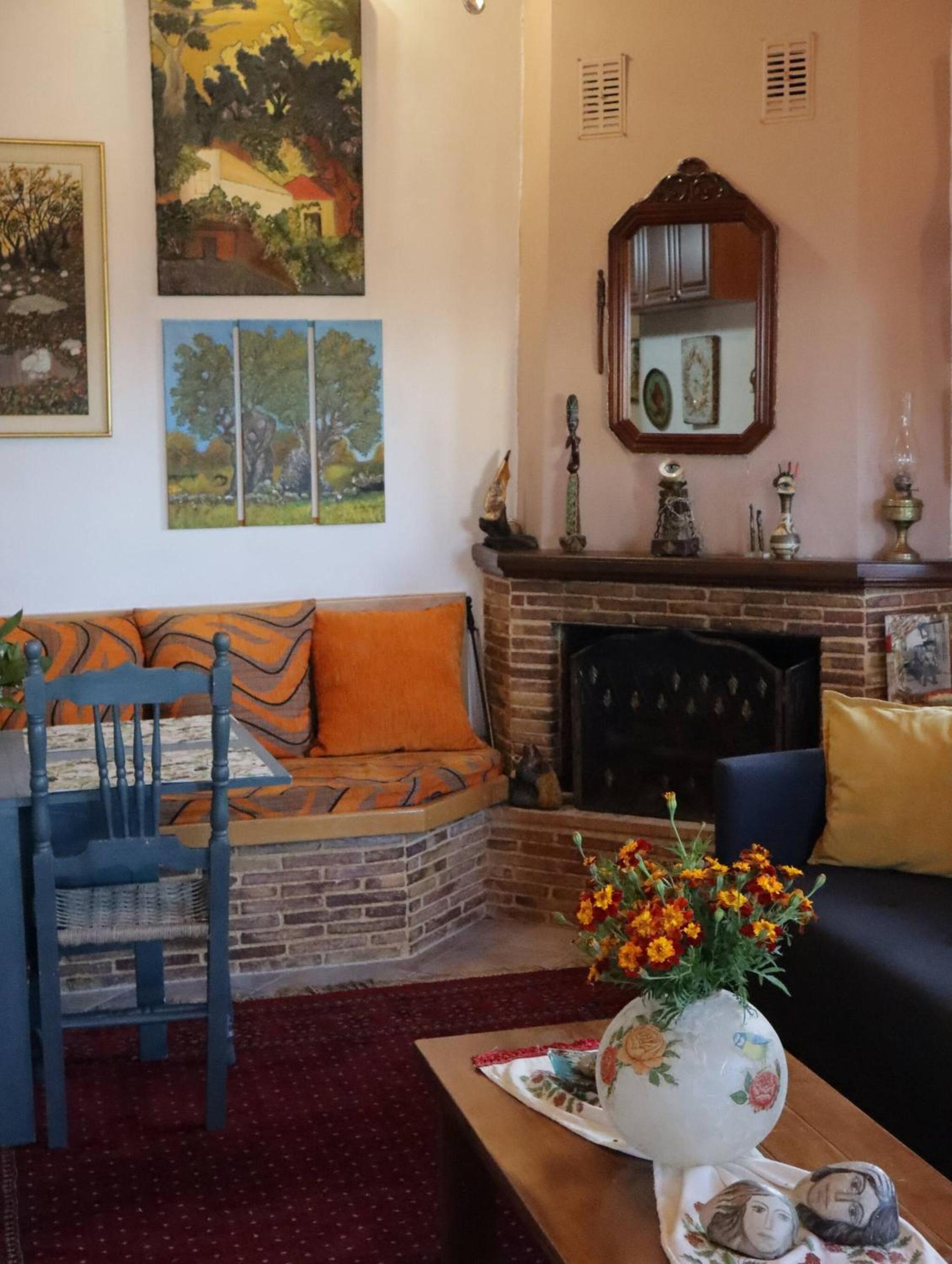 Apartment photo 1