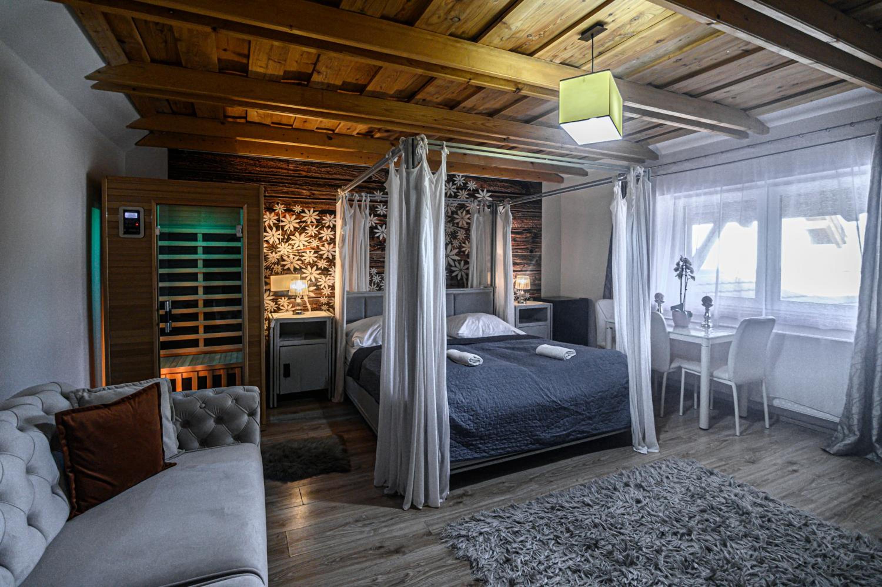 Deluxe Junior Suite photo 1