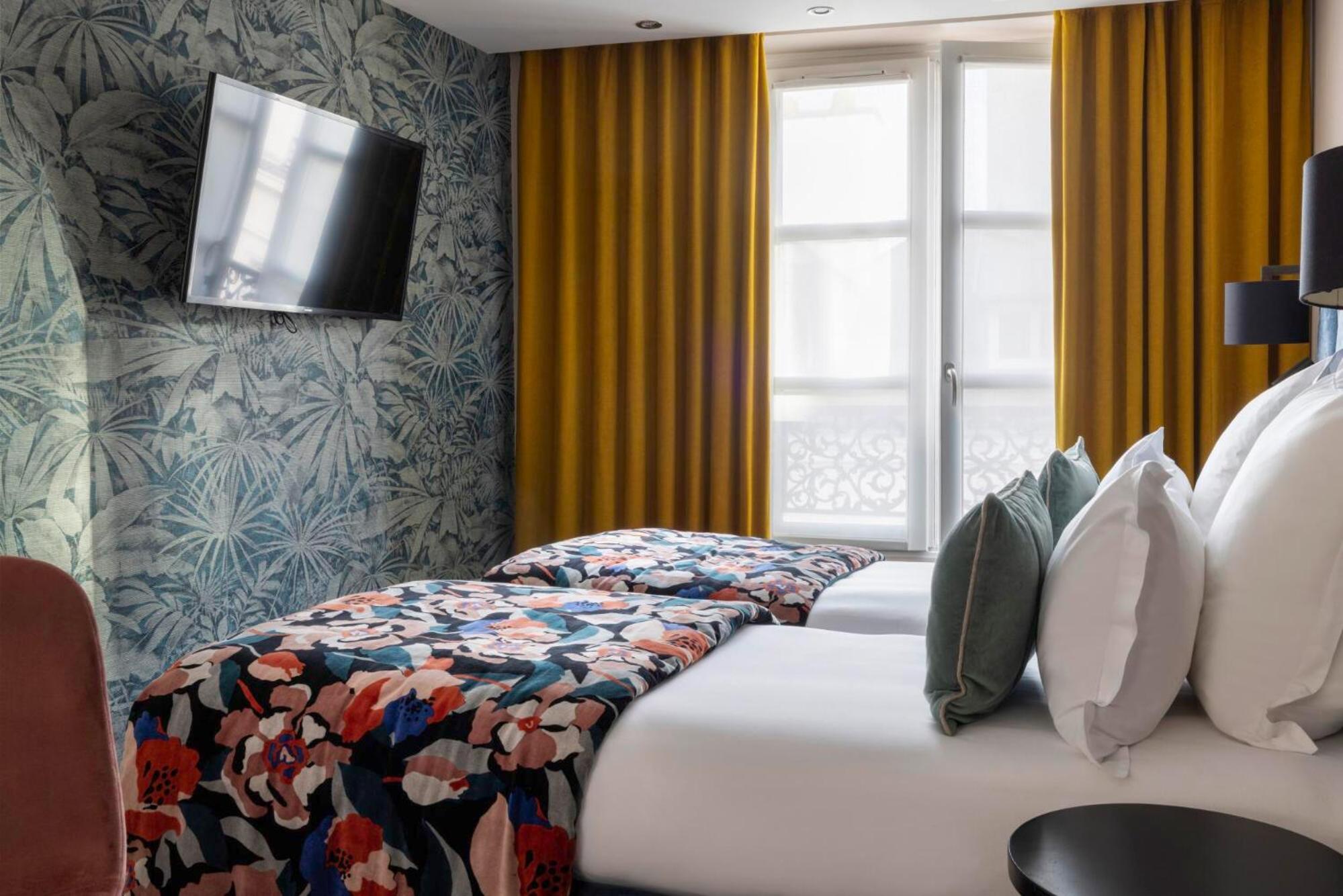 Superior Room thumbnail 6